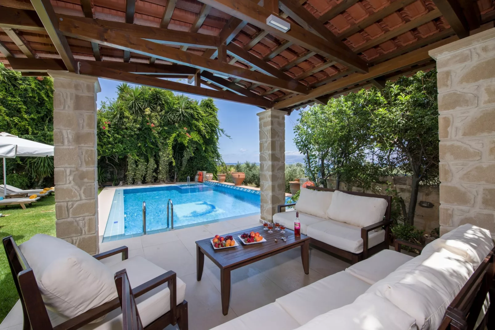 Villa Arhontariki 8prs-Terrasbalkon