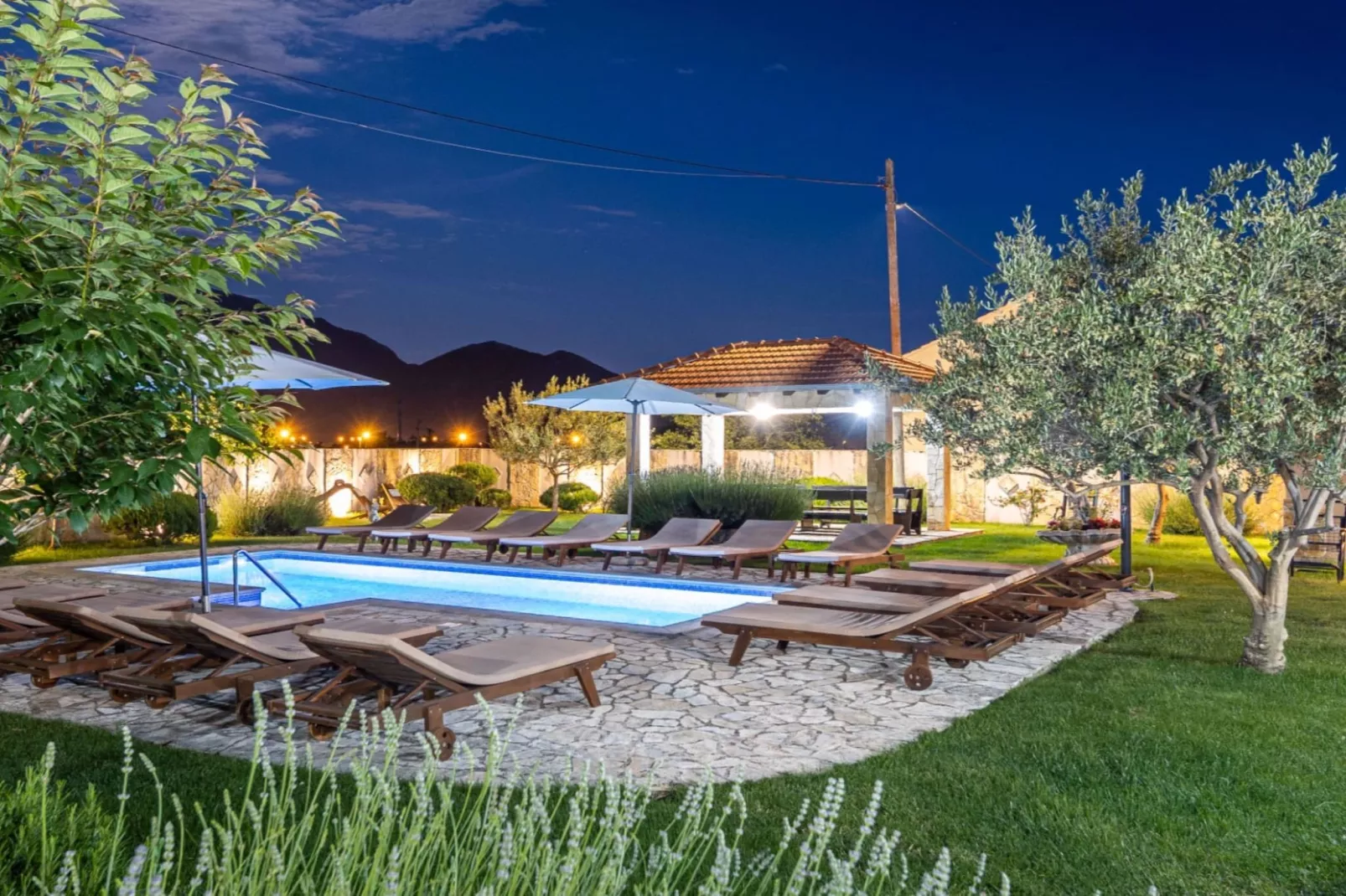 Villa Popovića Dvori -  Six Bedroom Villa with Pool-Niet-getagd