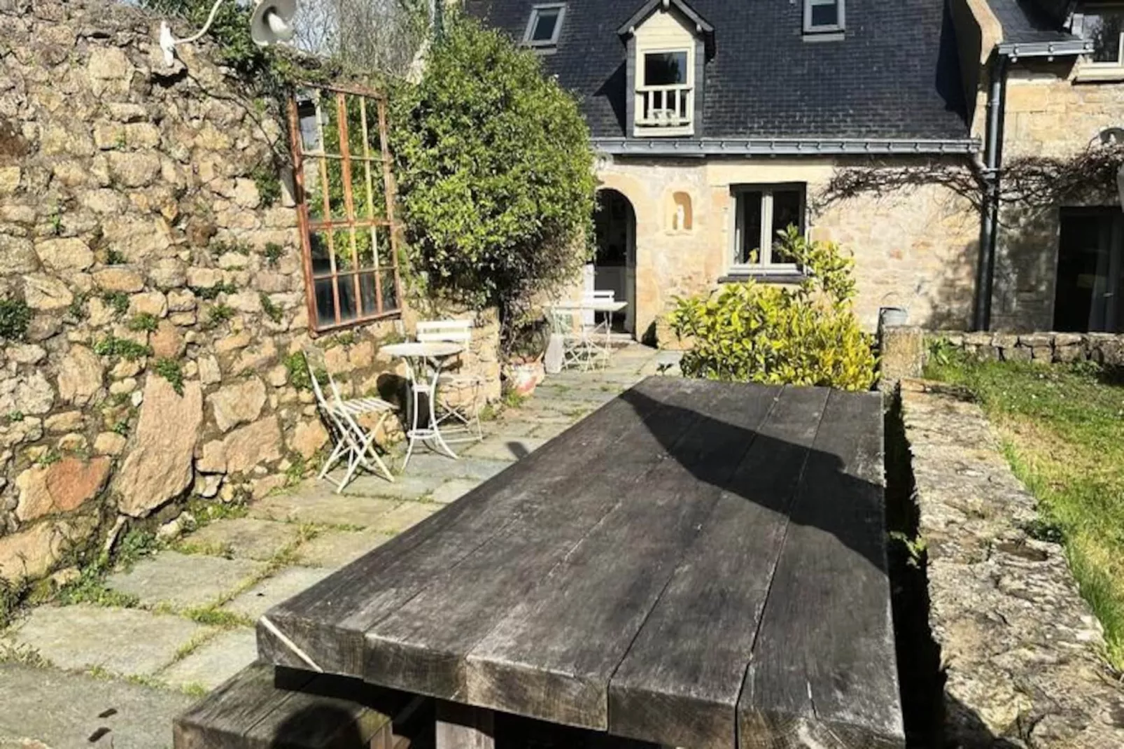 Maison De Caract&egrave;re Au C&oelig;ur De L&rsquo;&icirc;le-aux-moines-Niet-getagd