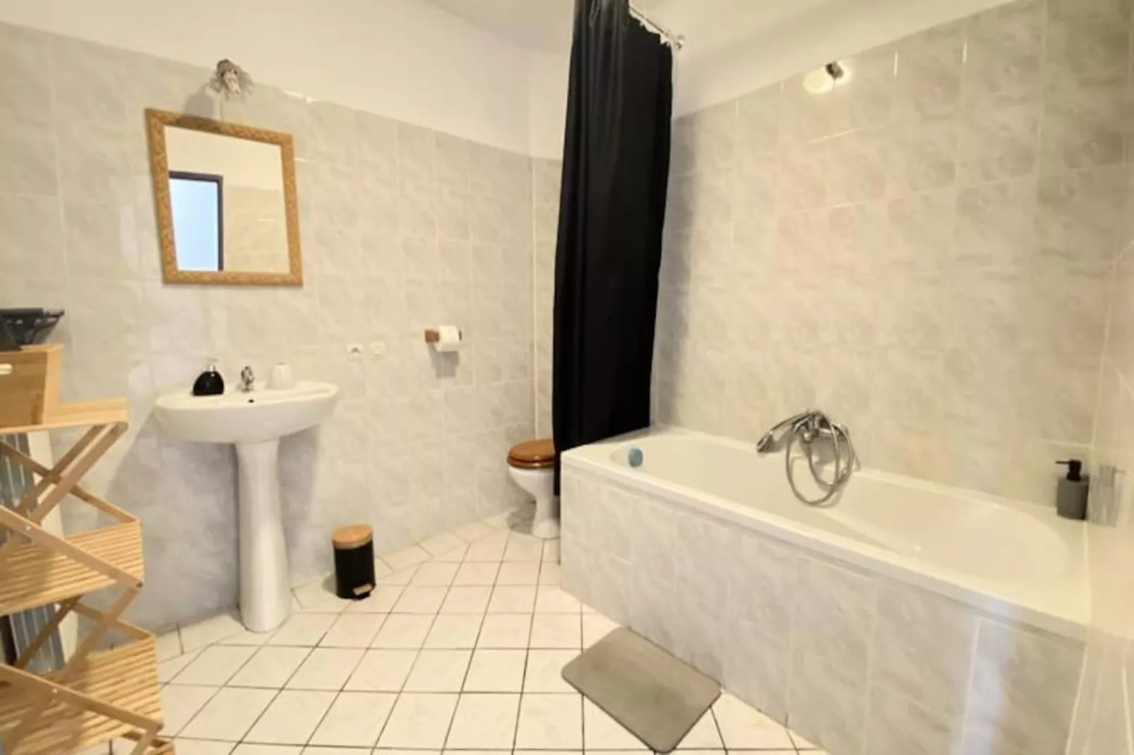 84b7 - Logement Dans Mas De Charme Du Xviii&egrave;me Si&egrave;cle-Niet-getagd