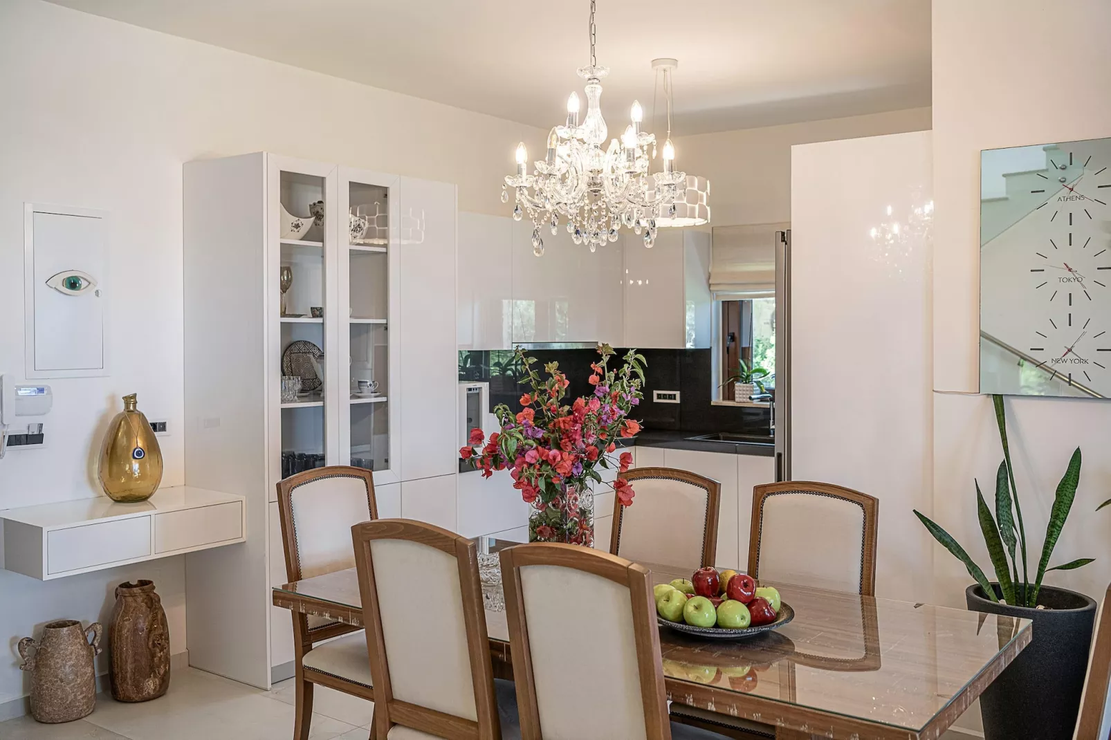 Villa Aloni 8prs-Eetkamer