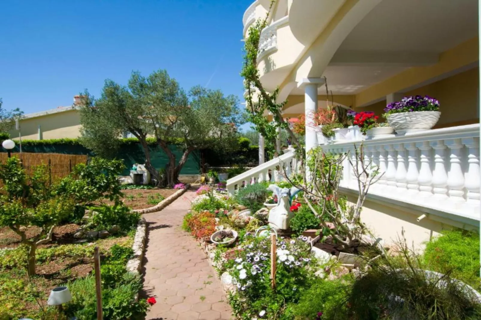 Camping Mobile Homes Bella Vita-Buitenlucht