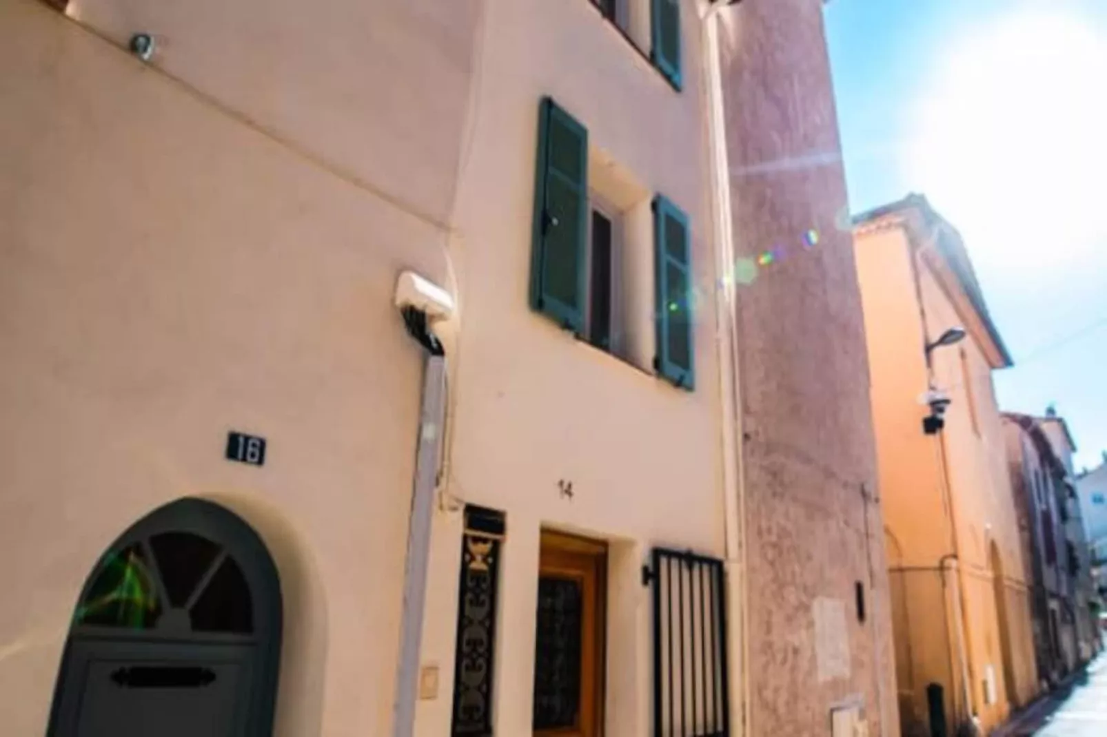 Résidence Charmante Maisonnette Entièrement Rénovée Dans La Vieille Ville D'antibes-Niet-getagd