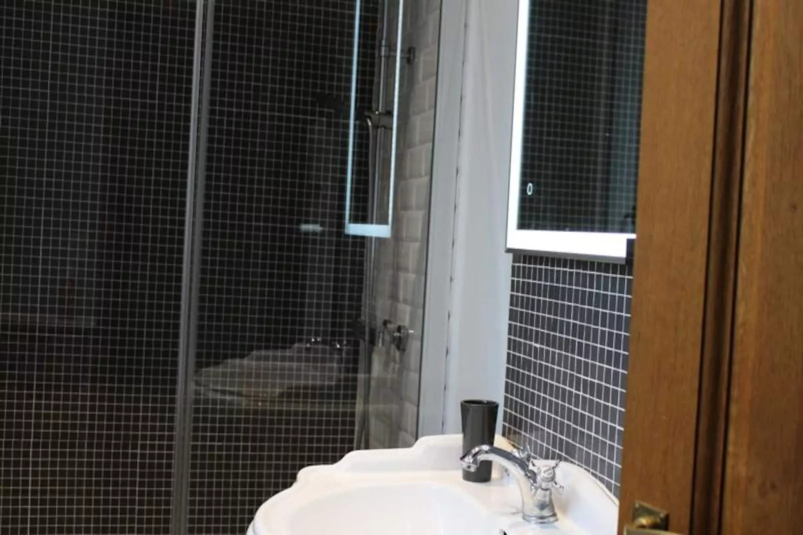 Résidence Aa13 - Le Victor Hugo - S&eacute;jour D&rsquo;exception Dans Un Appartement Historique-Niet-getagd