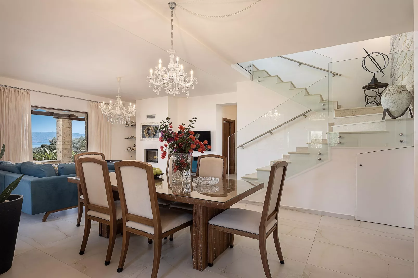 Villa Aloni 8prs-Eetkamer