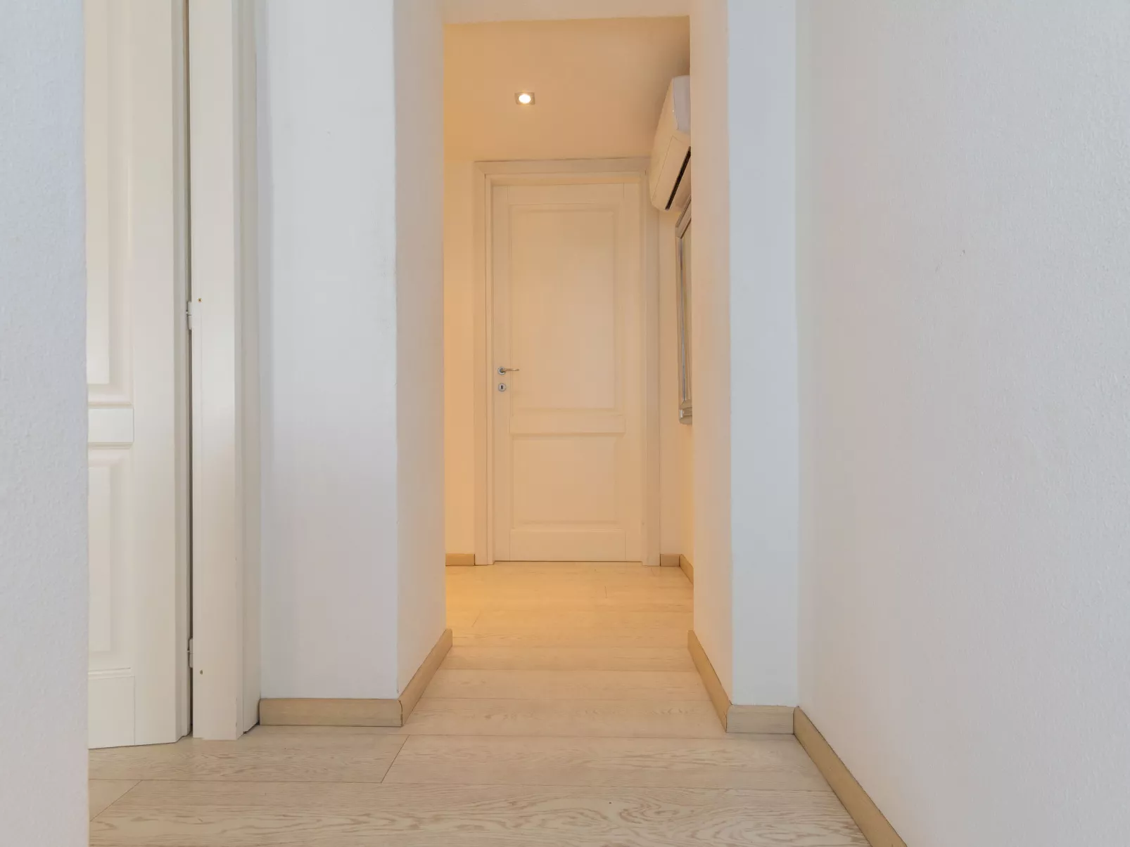 Il sogno del pittore-Binnen