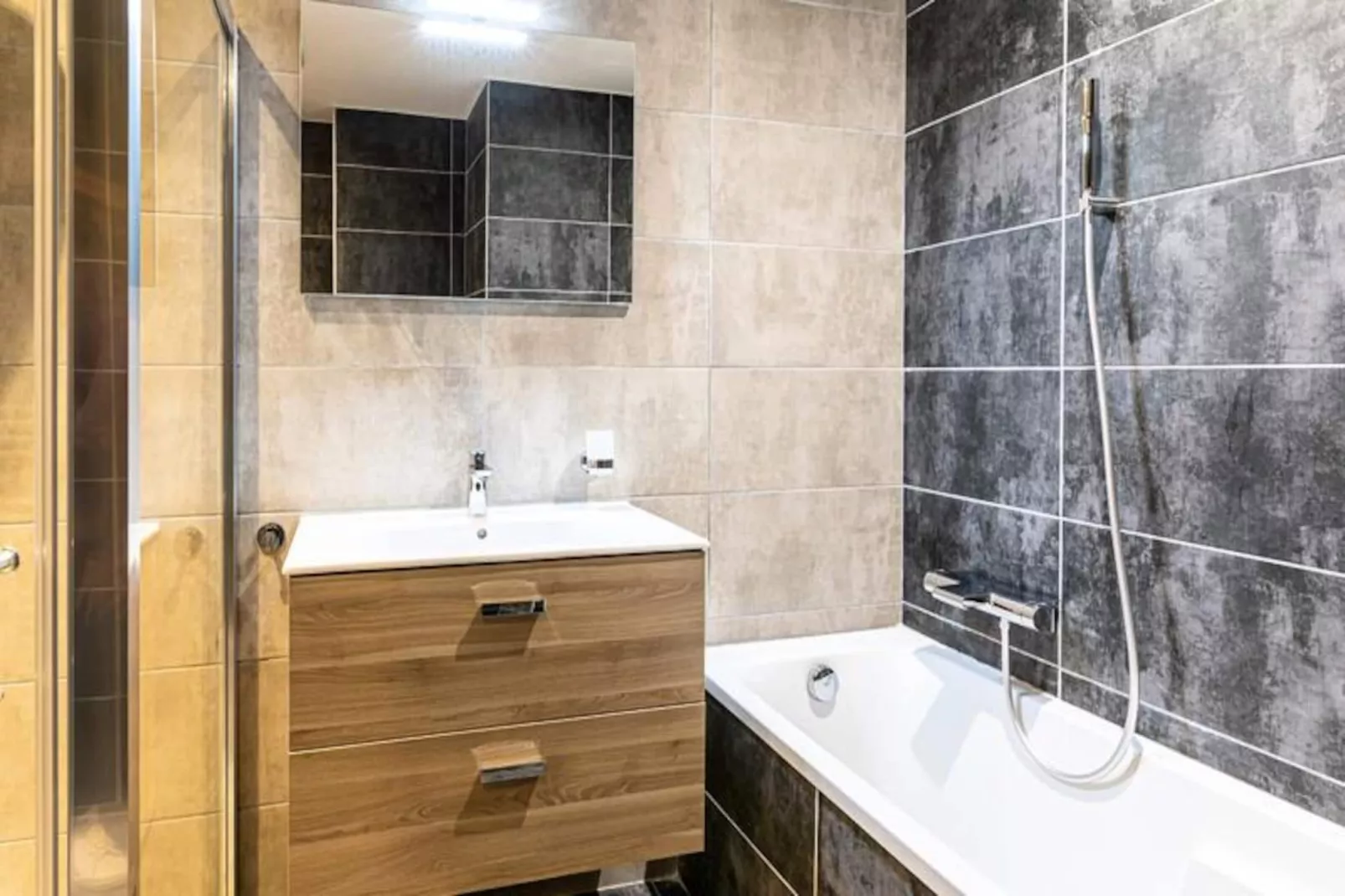 AlpChalets Portes du Soleil *****-Niet-getagd