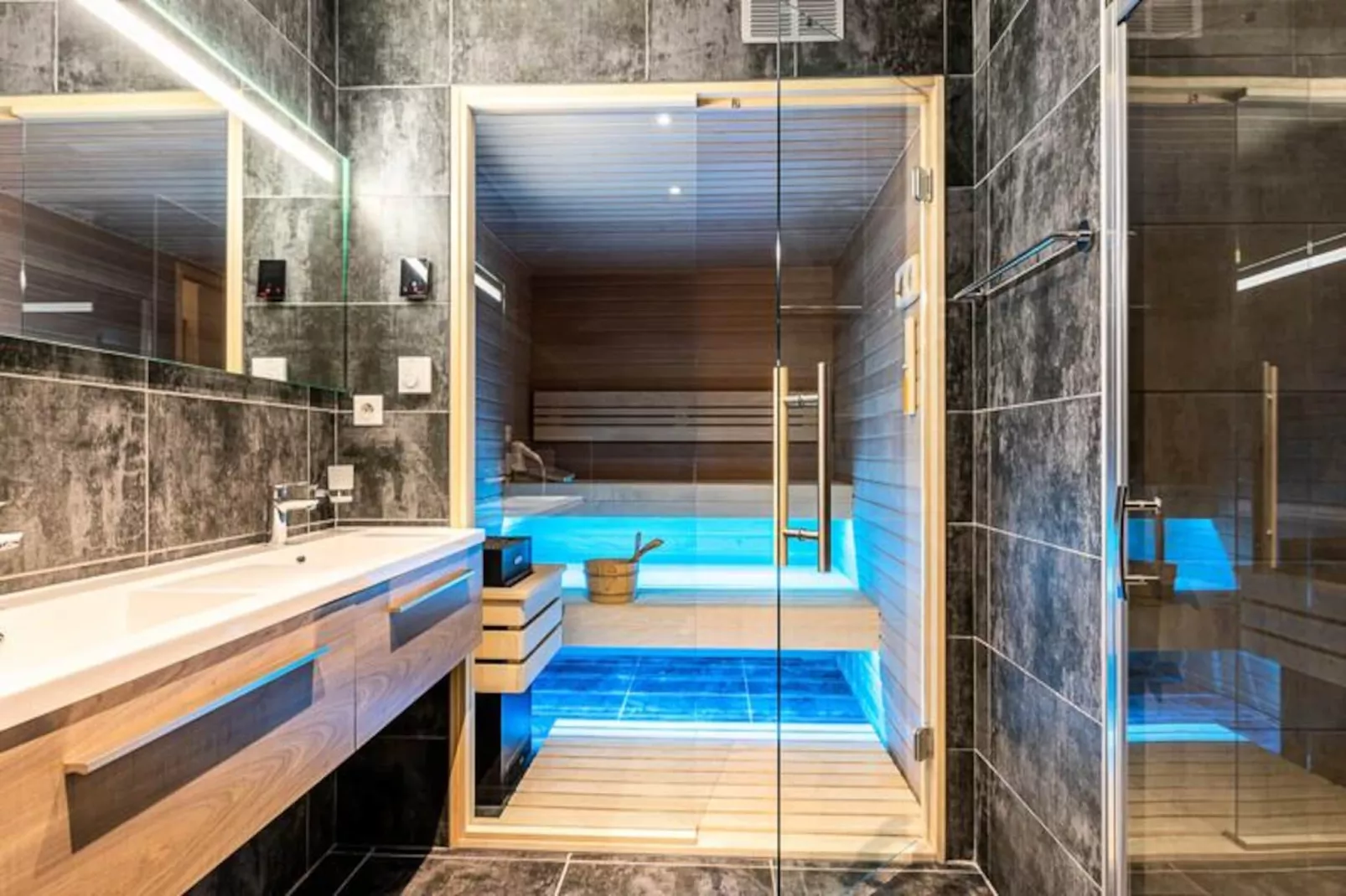 AlpChalets Portes du Soleil *****-Niet-getagd