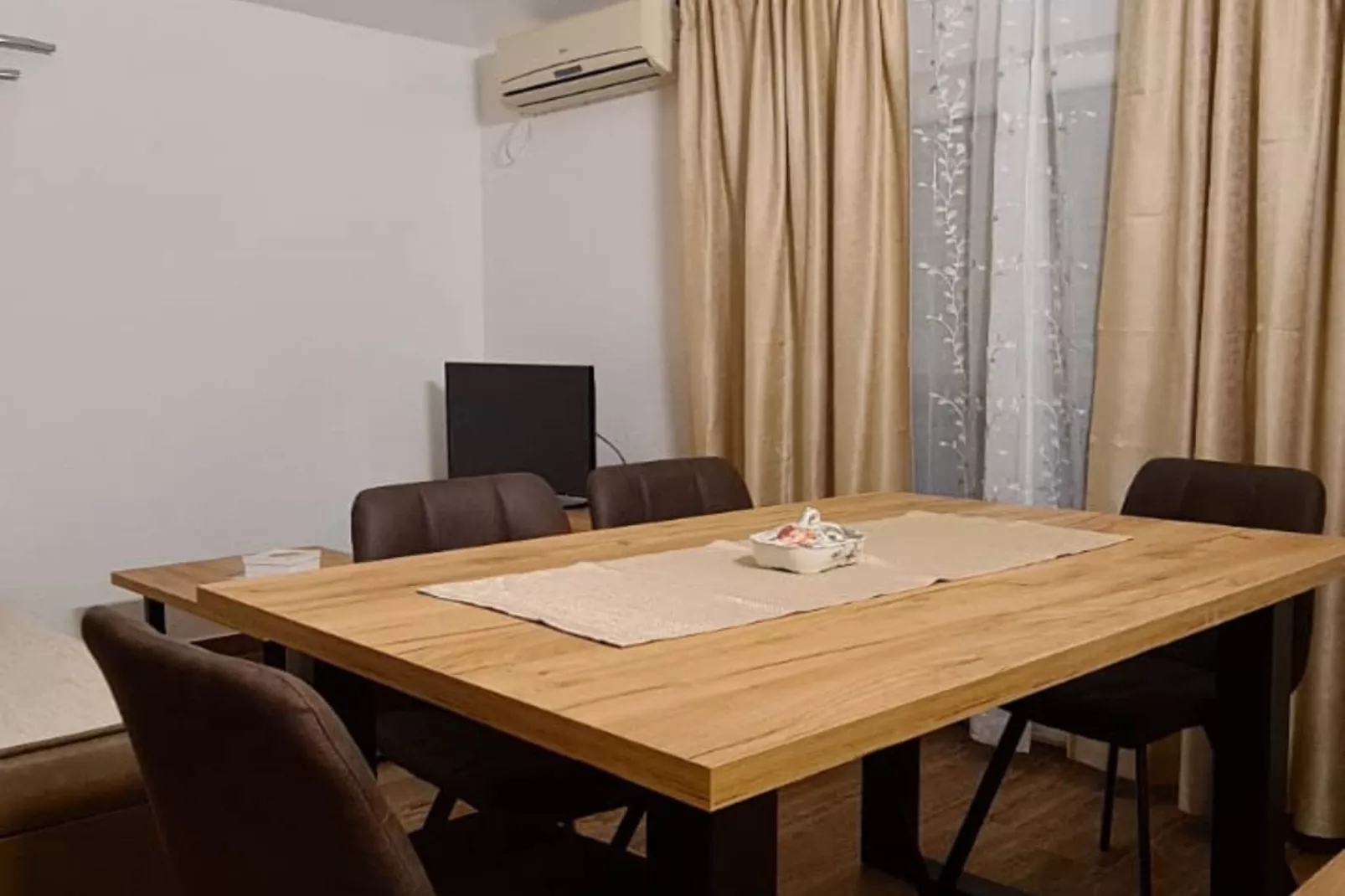 Villa Popovića Dvori -  Six Bedroom Villa with Pool-Niet-getagd