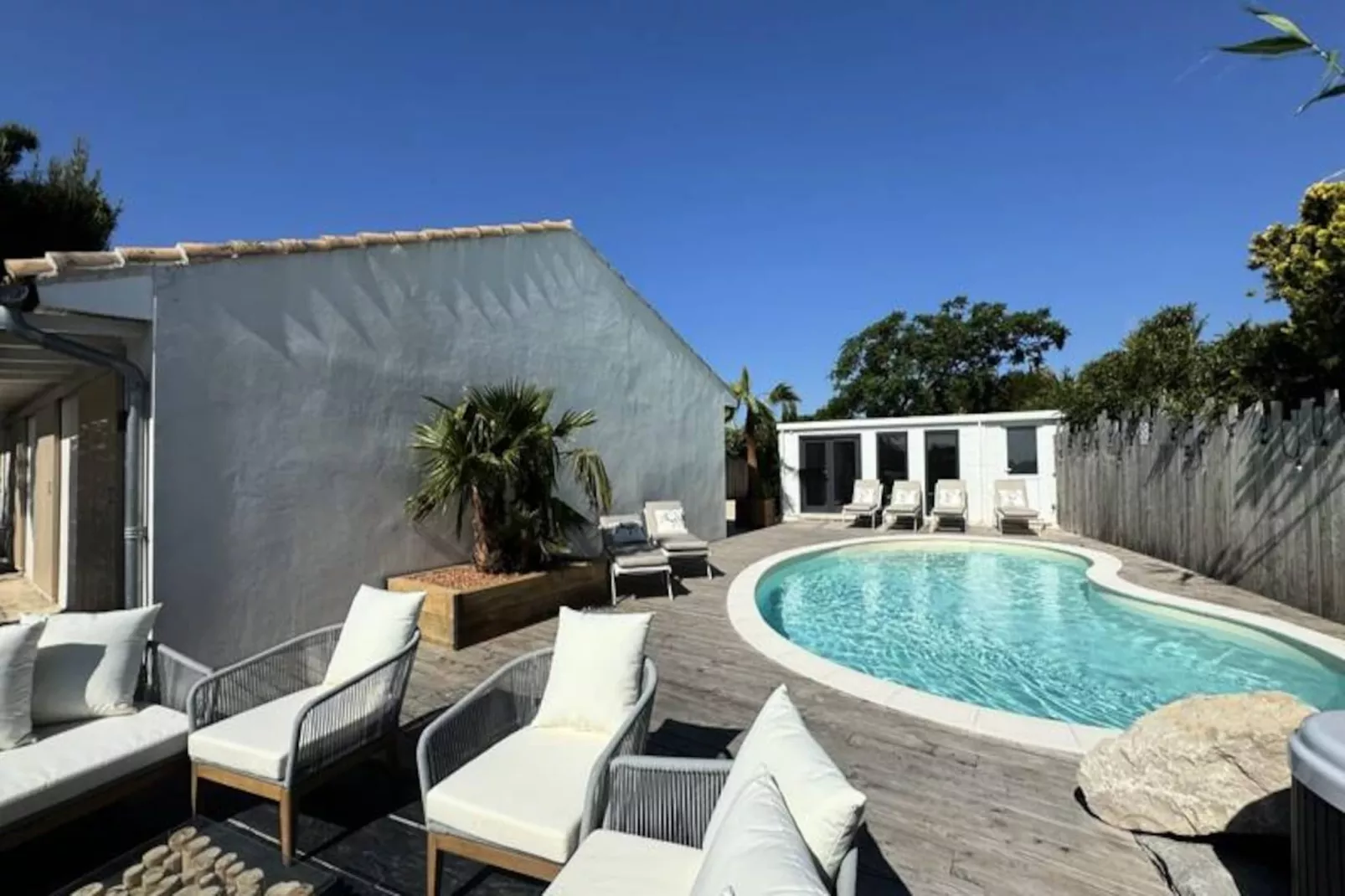 Résidence La Perle Rose Villa Standing 5 &eacute;toiles Avec Piscine Jacuzzi Et Superbe Vue-Niet-getagd