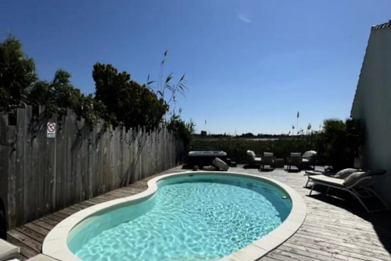Résidence La Perle Rose Villa Standing 5 &eacute;toiles Avec Piscine Jacuzzi Et Superbe Vue-Niet-getagd
