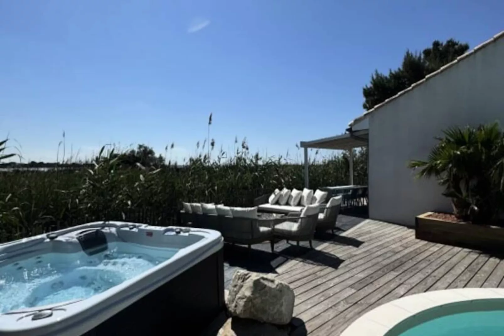 Résidence La Perle Rose Villa Standing 5 &eacute;toiles Avec Piscine Jacuzzi Et Superbe Vue-Niet-getagd