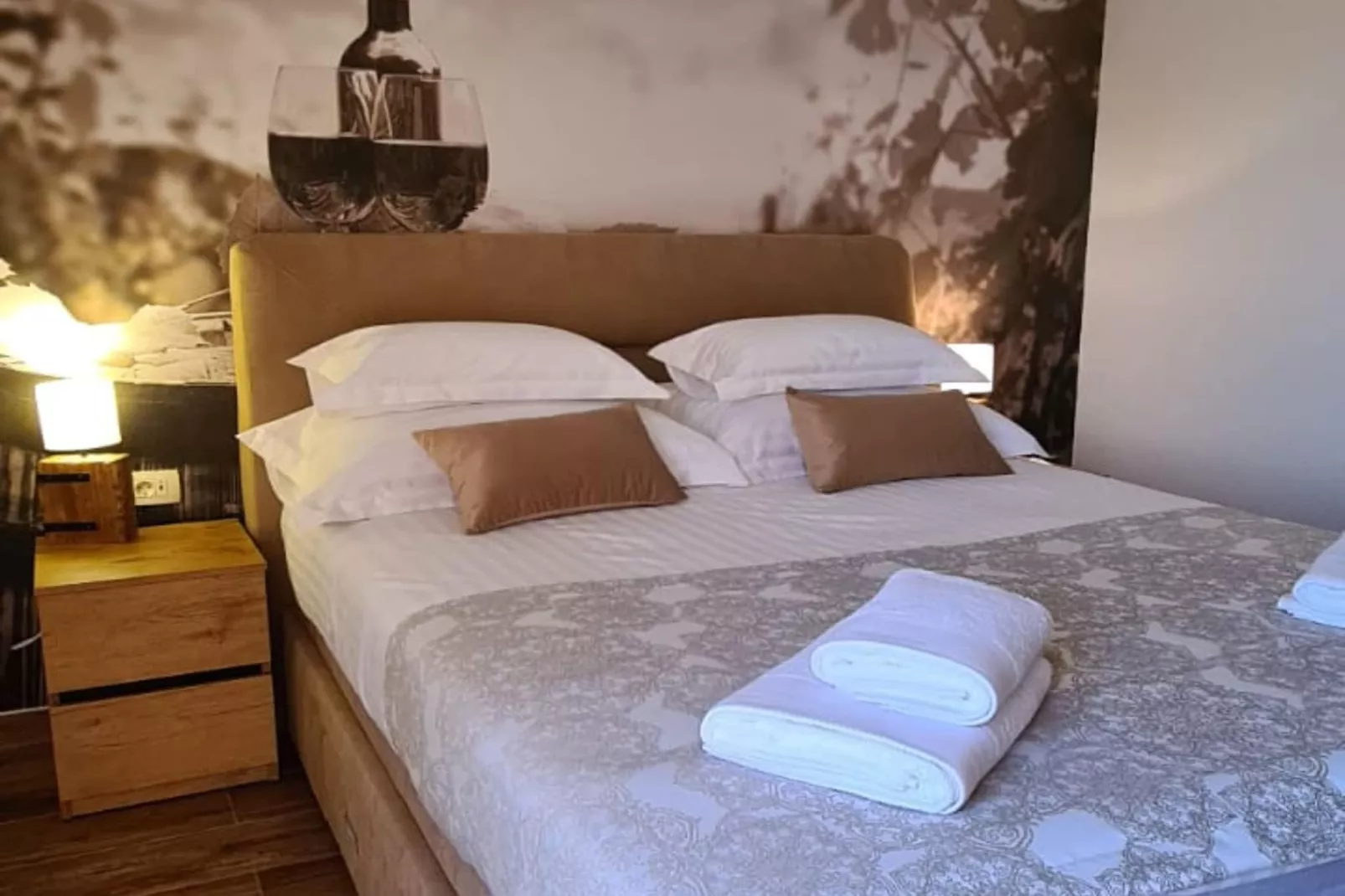 Villa Popovića Dvori -  Six Bedroom Villa with Pool-Slaapkamer