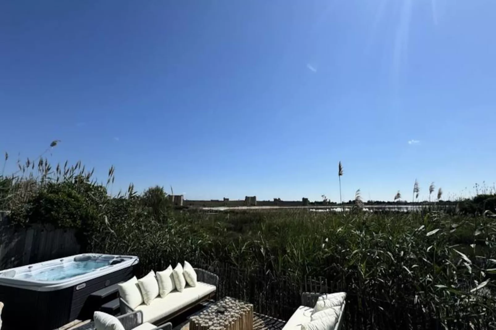 Résidence La Perle Rose Villa Standing 5 &eacute;toiles Avec Piscine Jacuzzi Et Superbe Vue-Niet-getagd