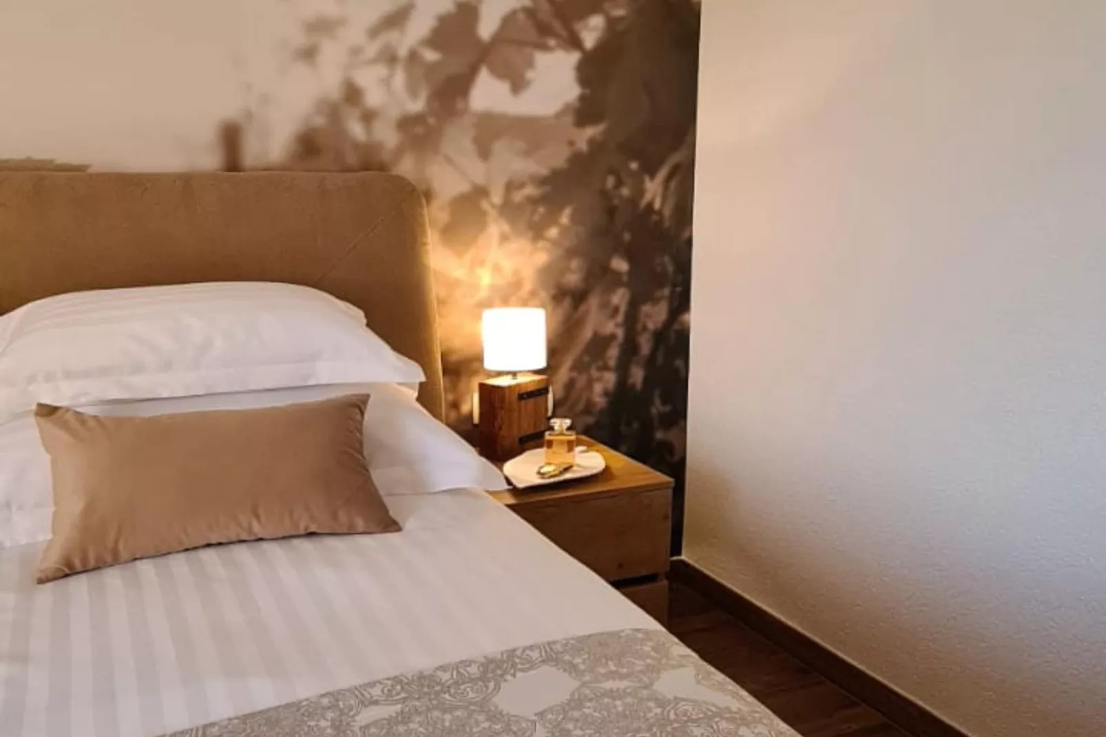 Villa Popovića Dvori -  Six Bedroom Villa with Pool-Slaapkamer