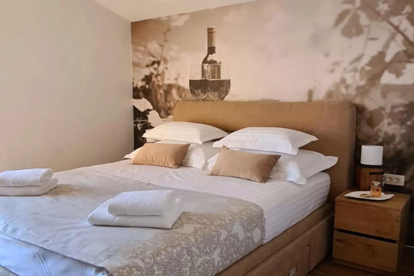 Villa Popovića Dvori -  Six Bedroom Villa with Pool-Slaapkamer