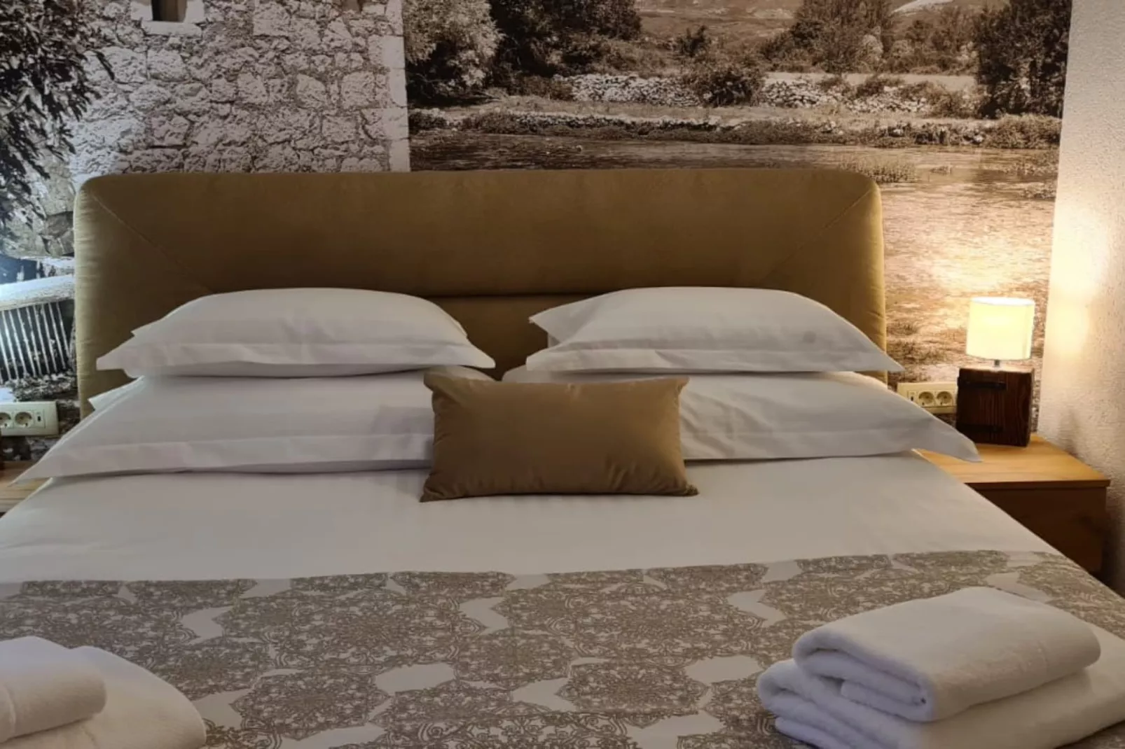 Villa Popovića Dvori -  Six Bedroom Villa with Pool-Slaapkamer