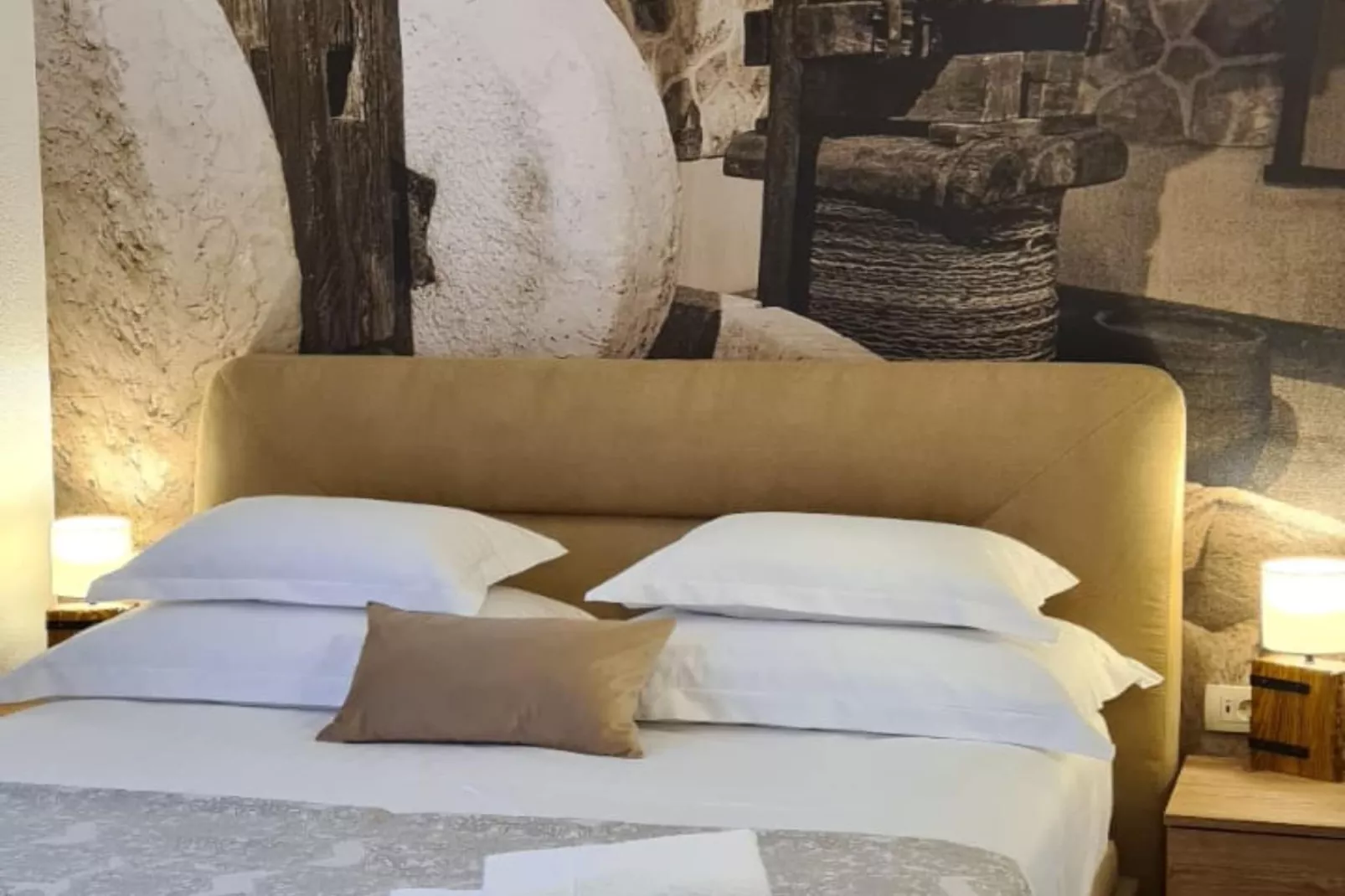 Villa Popovića Dvori -  Six Bedroom Villa with Pool-Slaapkamer