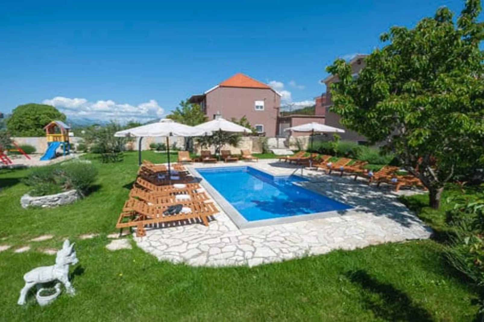 Villa Popovića Dvori -  Six Bedroom Villa with Pool-Buitenlucht