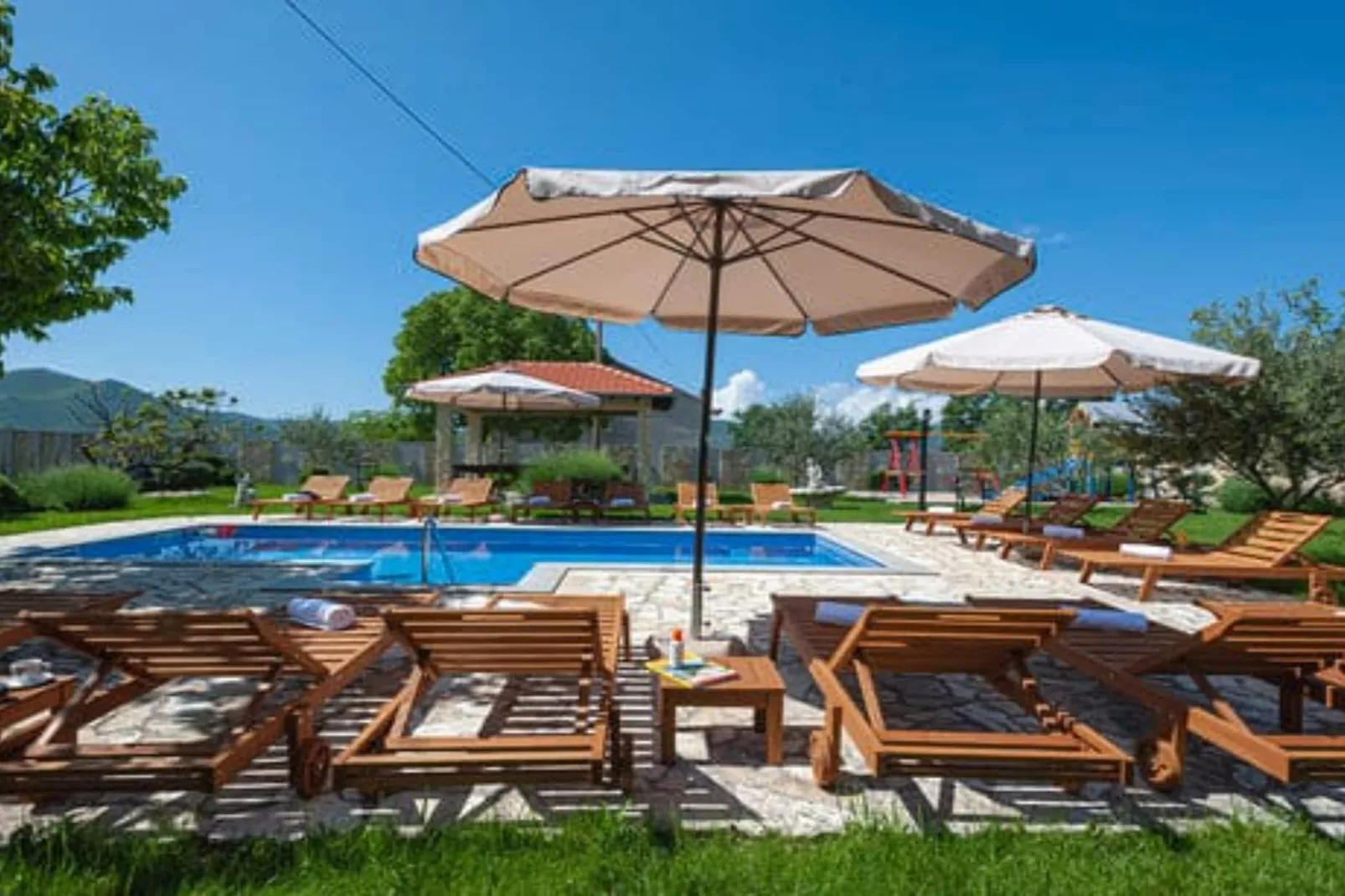 Villa Popovića Dvori -  Six Bedroom Villa with Pool-Zwembad