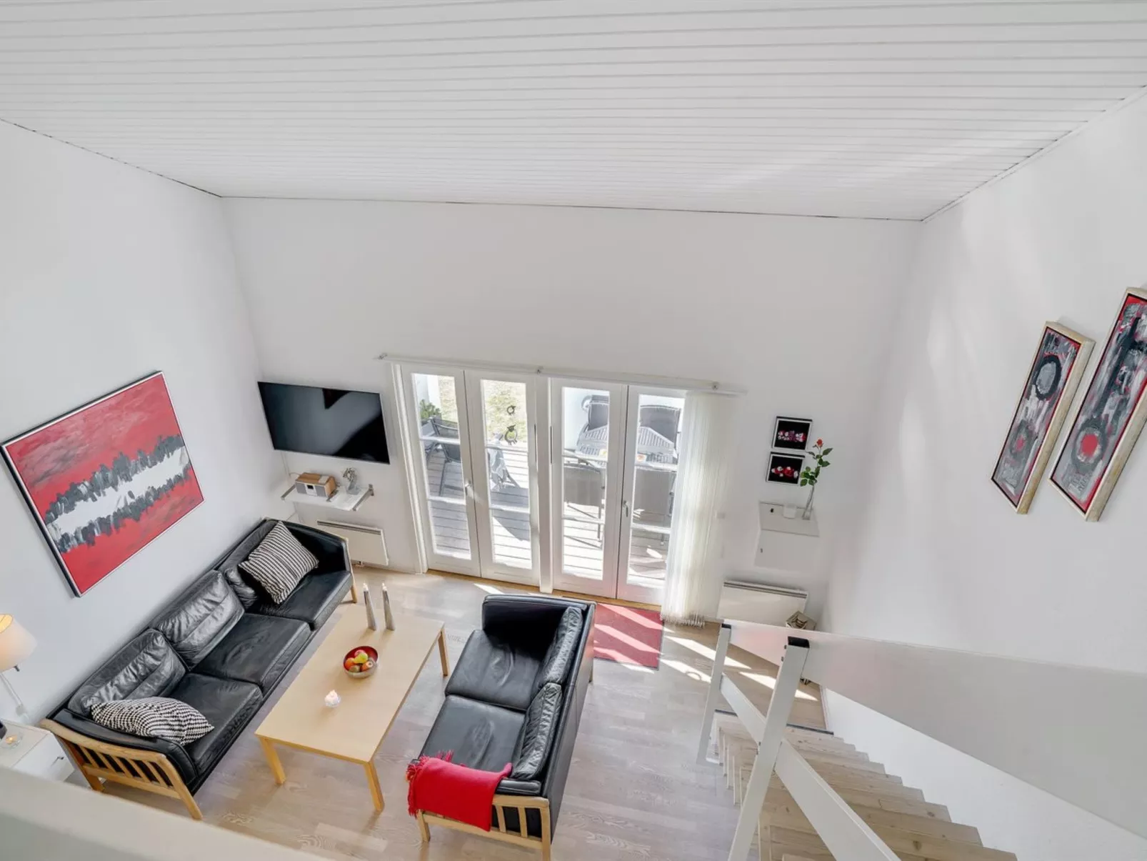 "Idunn" - 100m to the fjord-Binnen