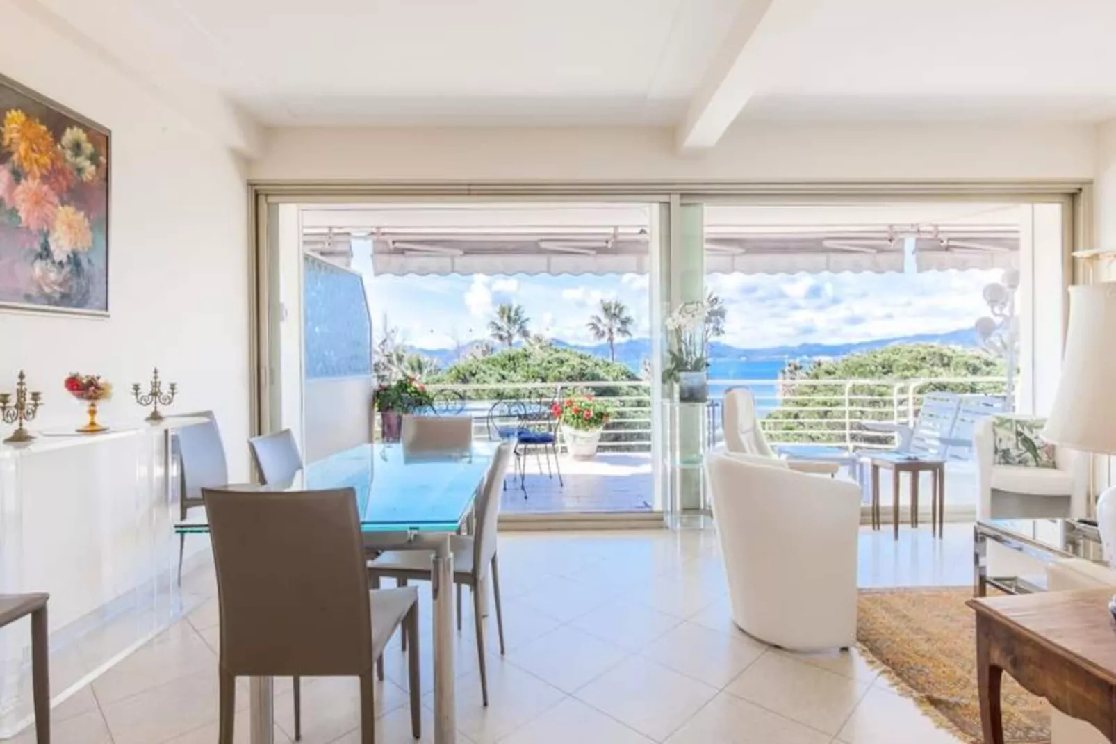 Résidence Vue Mer 95m2 Grande Terrasse Cannes Croisette.