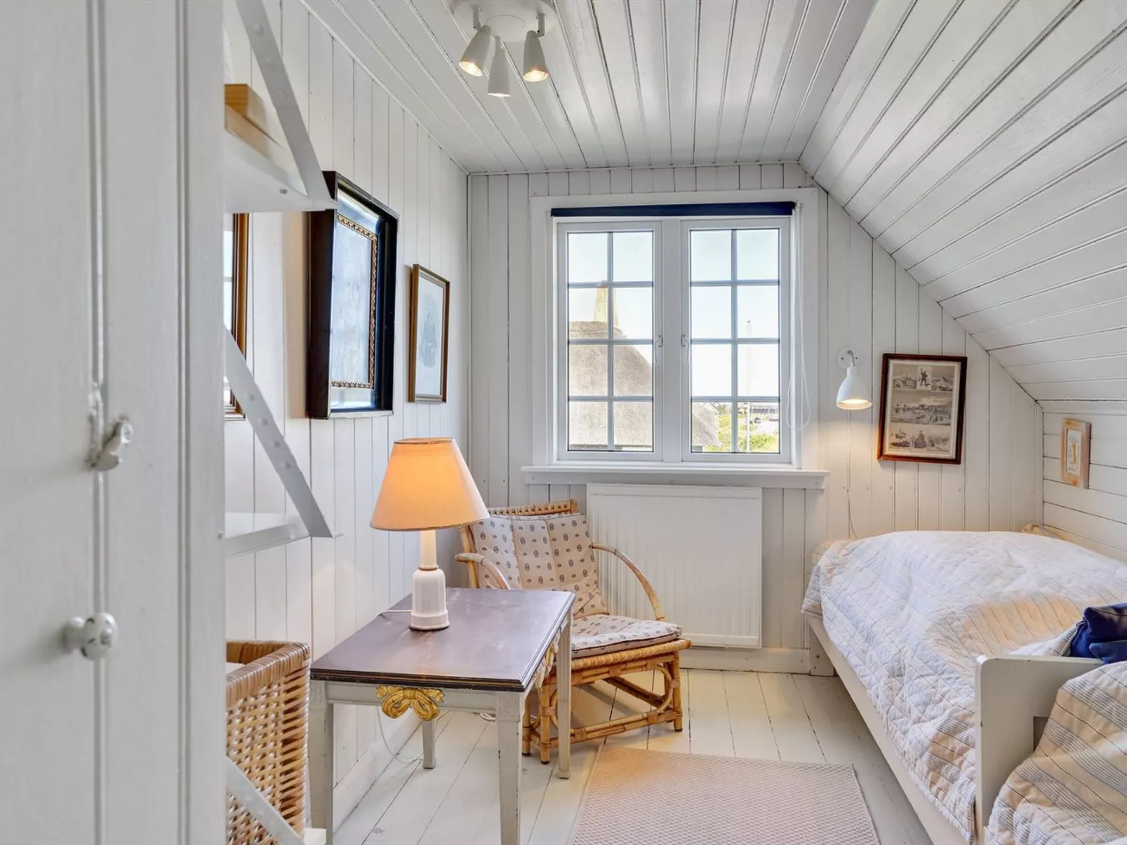 "Mattias" - 100m from the sea-Binnen