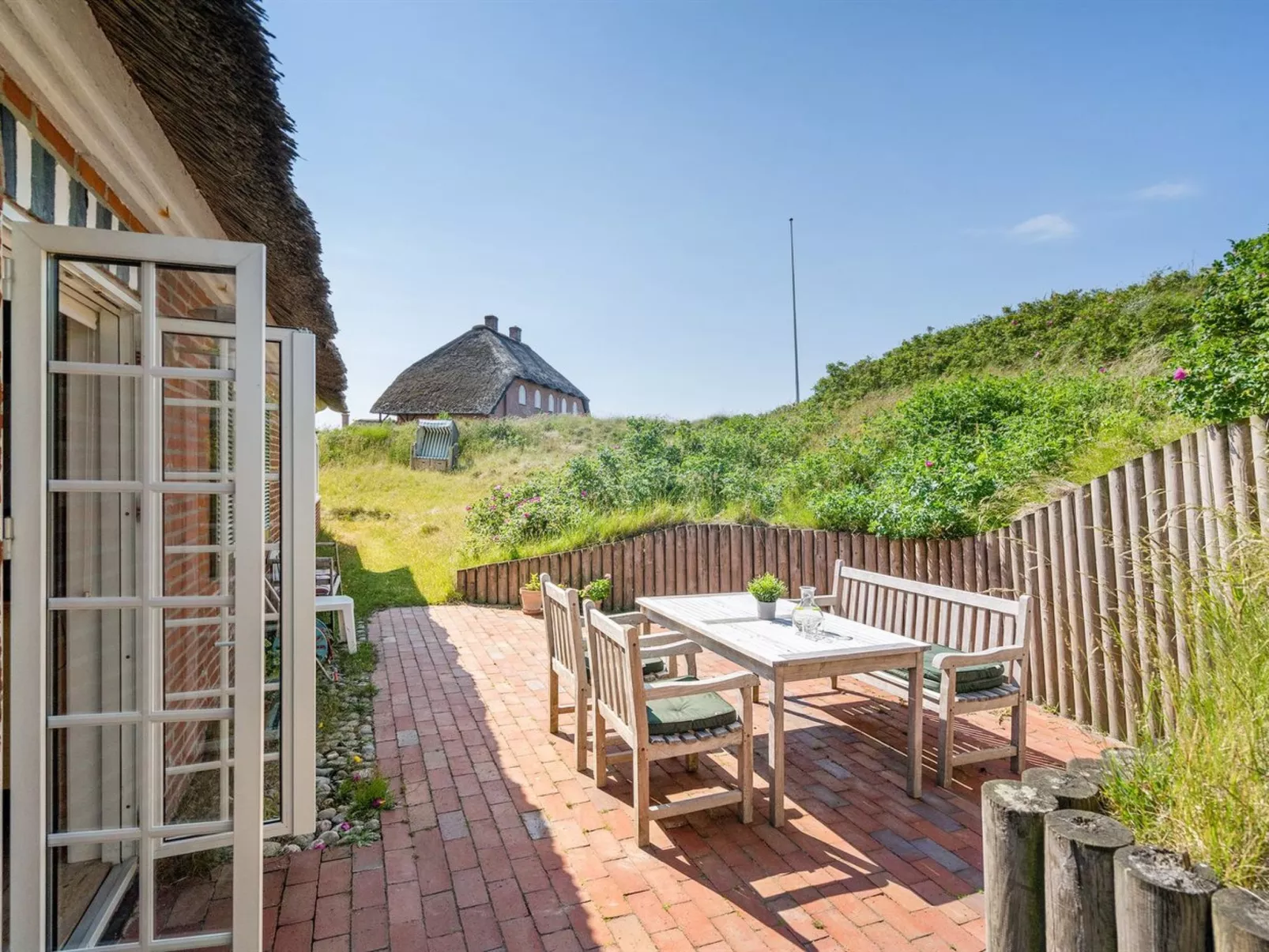 "Mattias" - 100m from the sea-Buiten