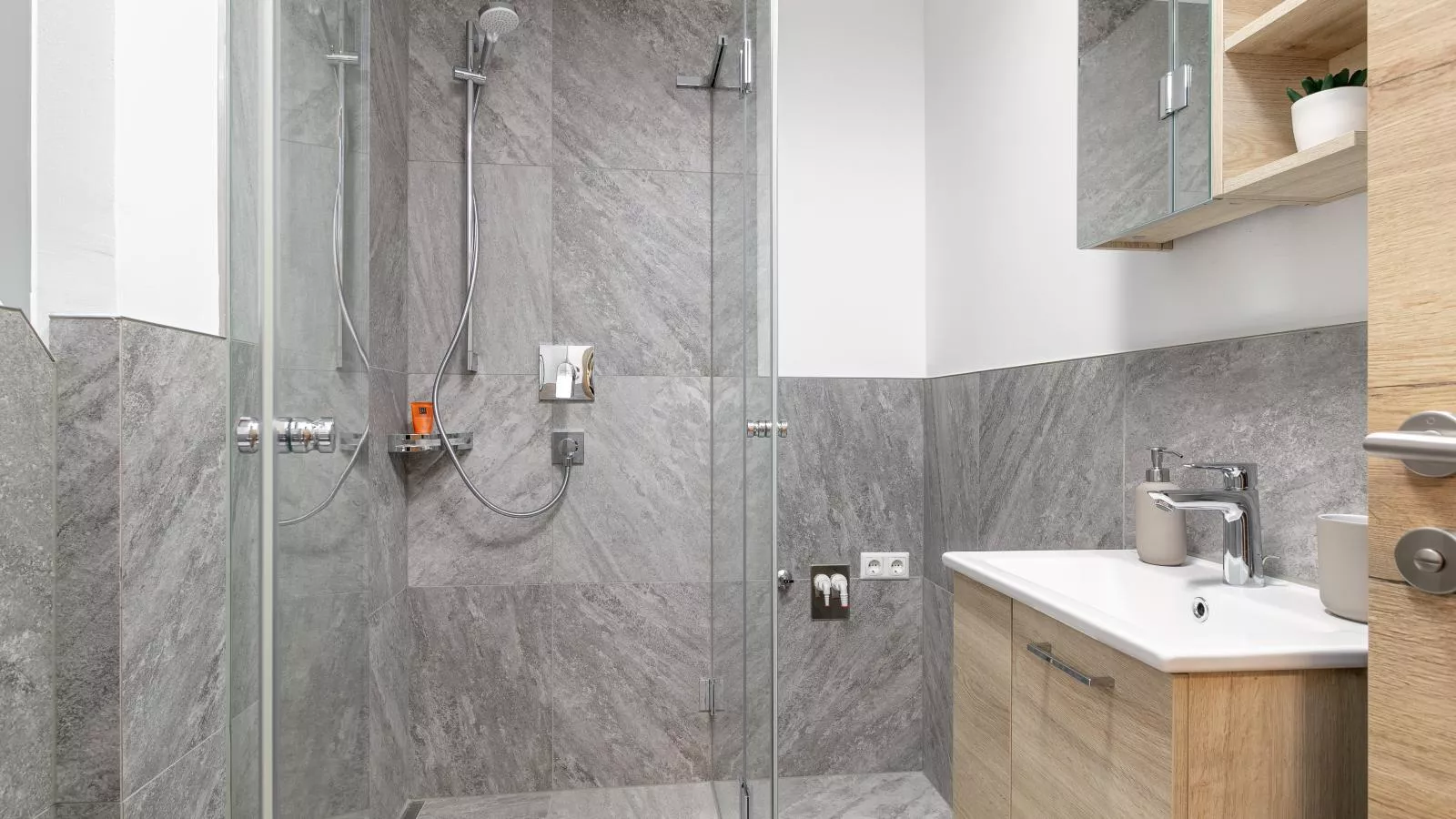 Tennerhof Apartments Top 2-Badkamer