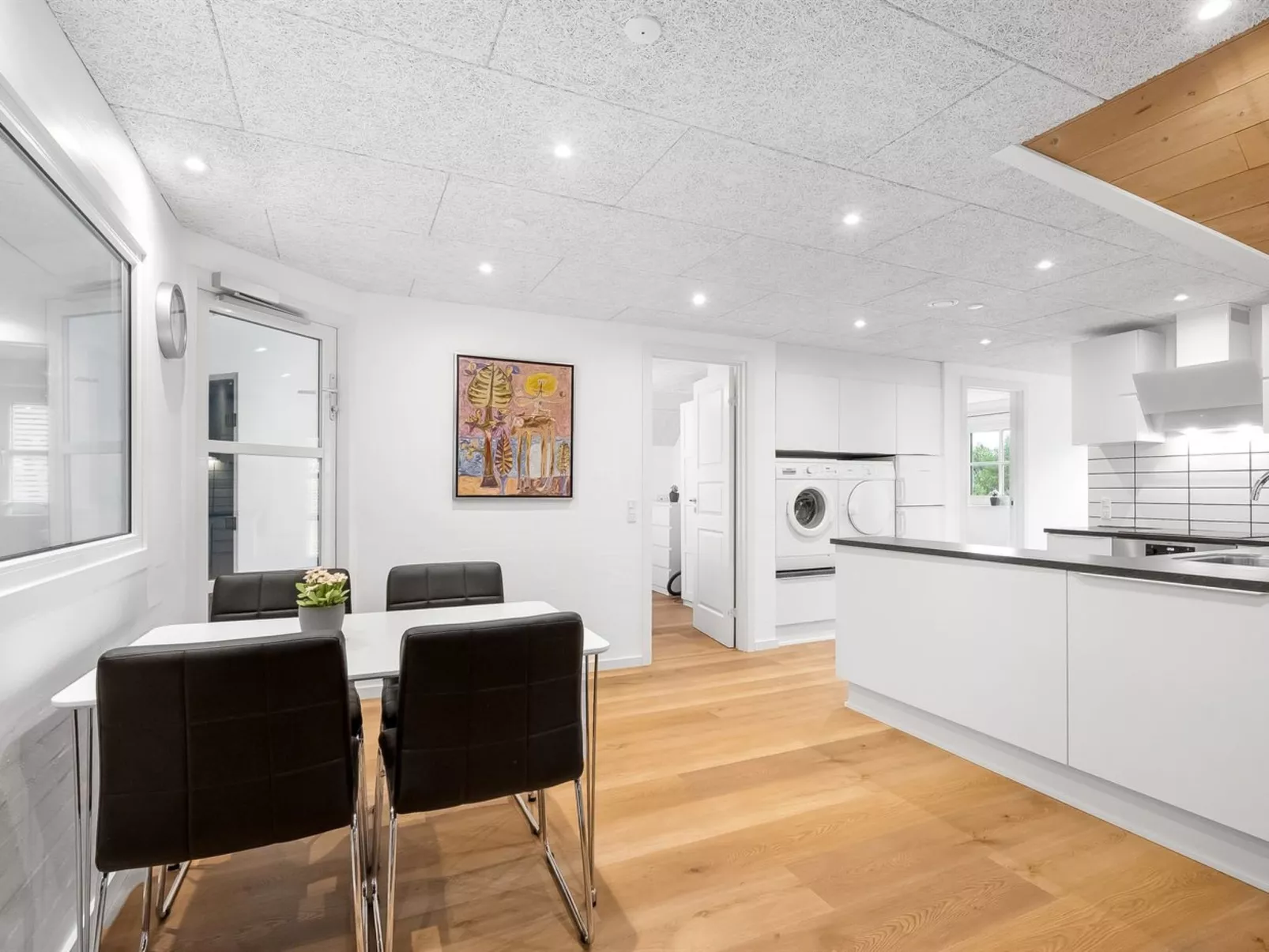 "Aivars" -  from the sea-Binnen