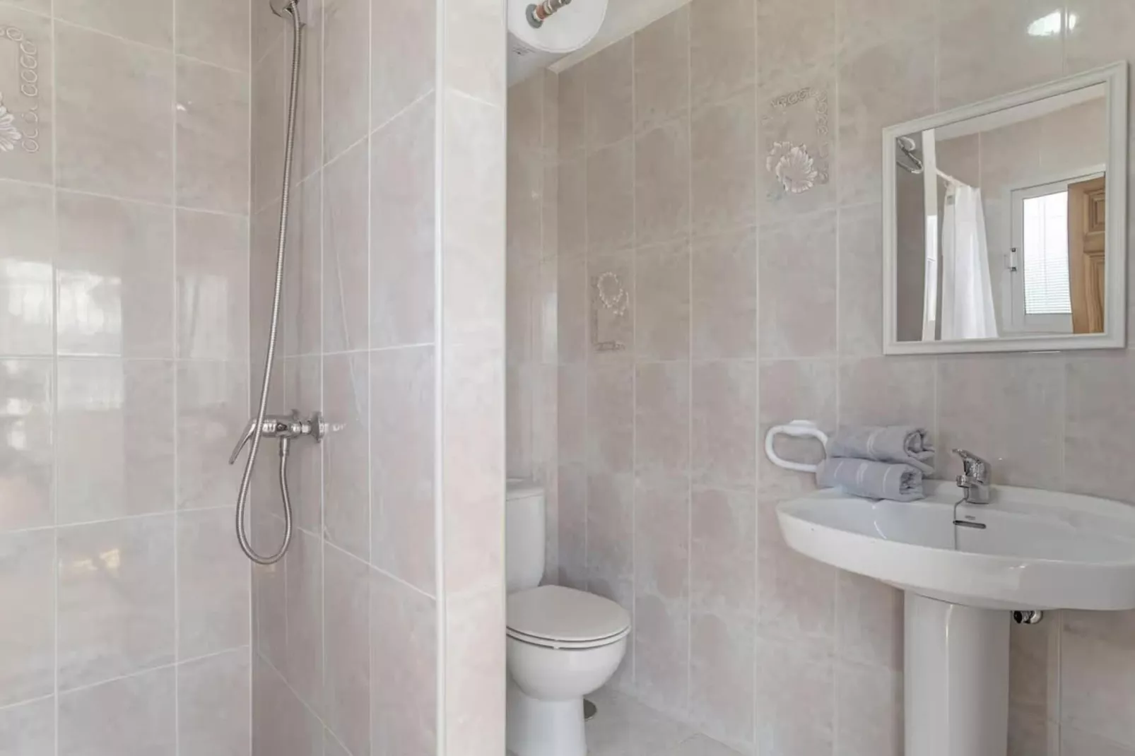 Apartamento 'Julia'-Badkamer