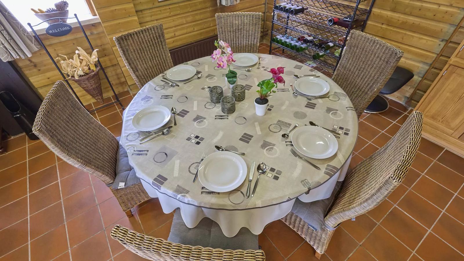 De Vrije Vogel-Eetkamer