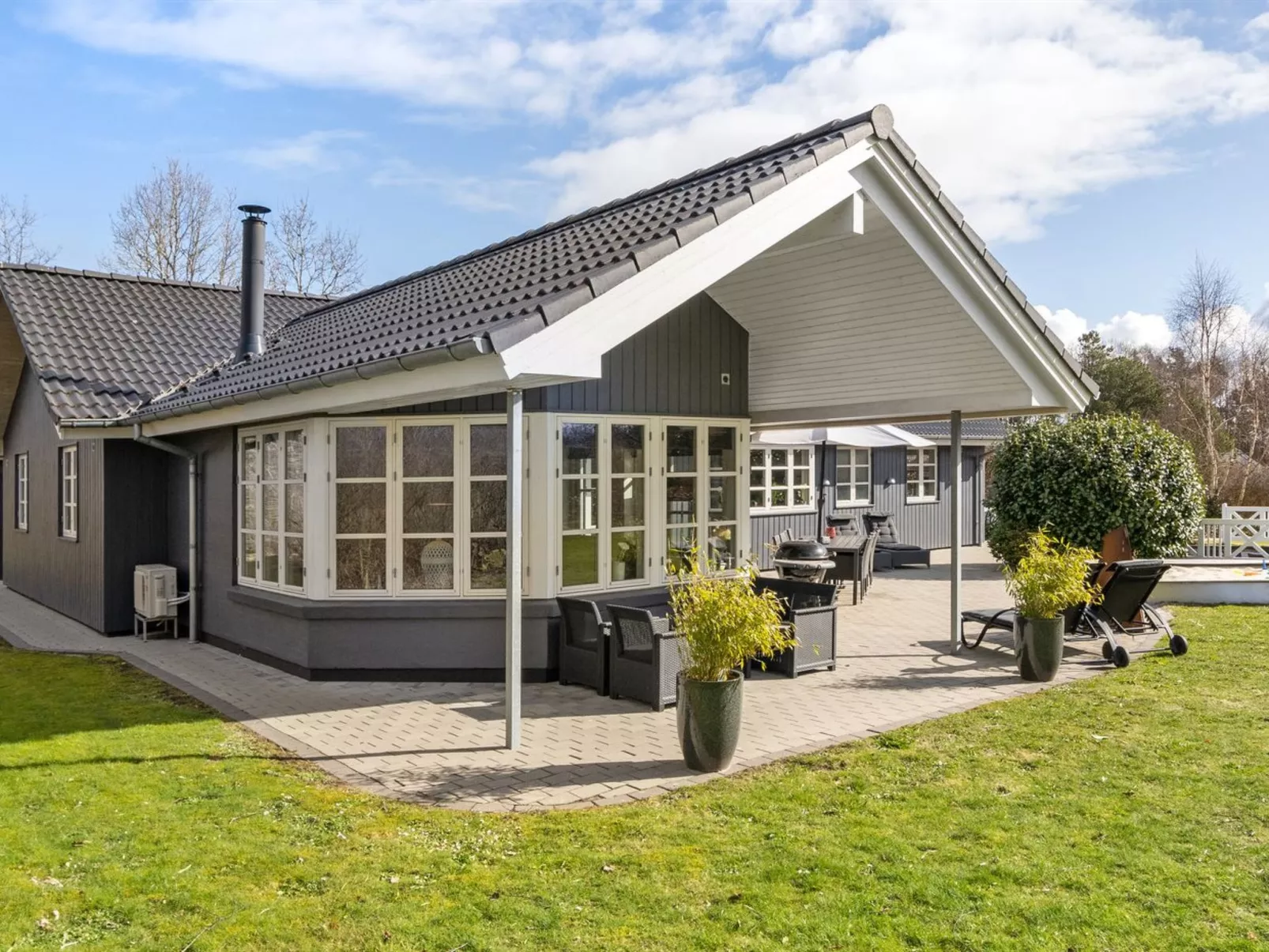 "Esben" - 11km from the sea-Buiten