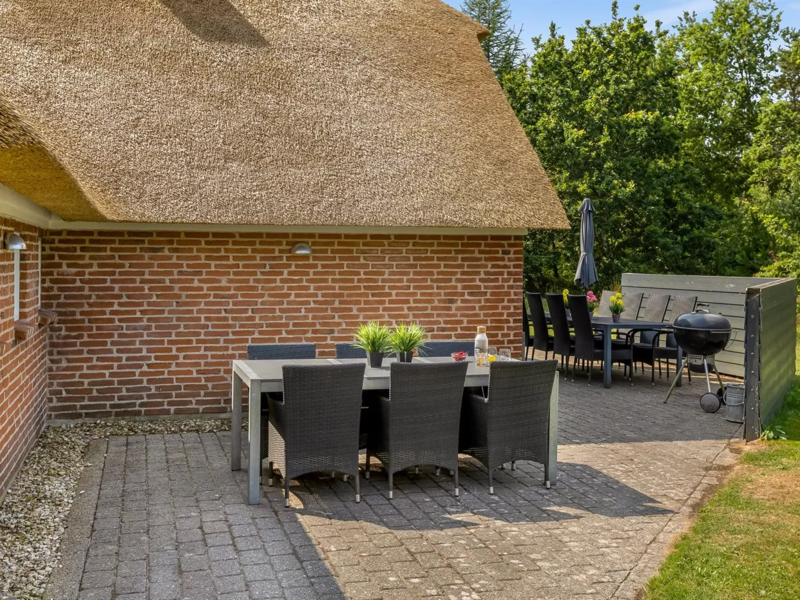 "Sondra" -  from the sea-Buiten