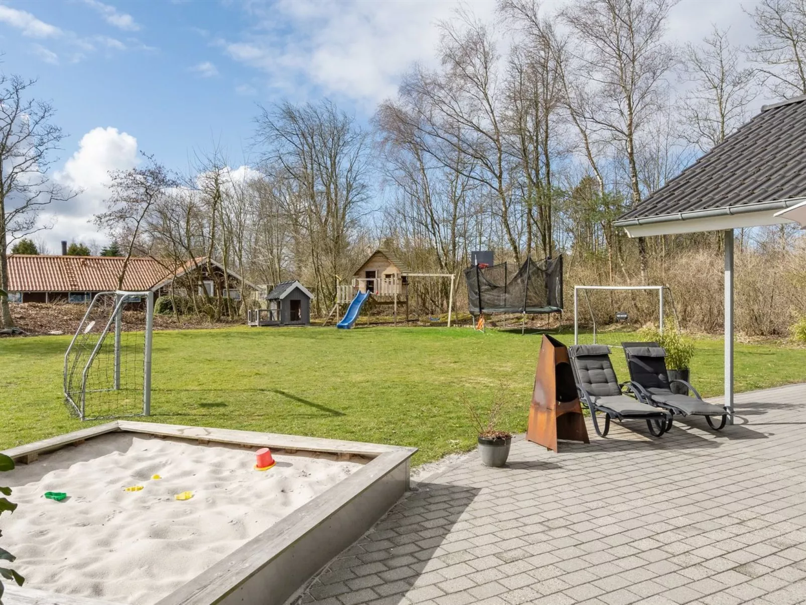 "Esben" - 11km from the sea-Buiten