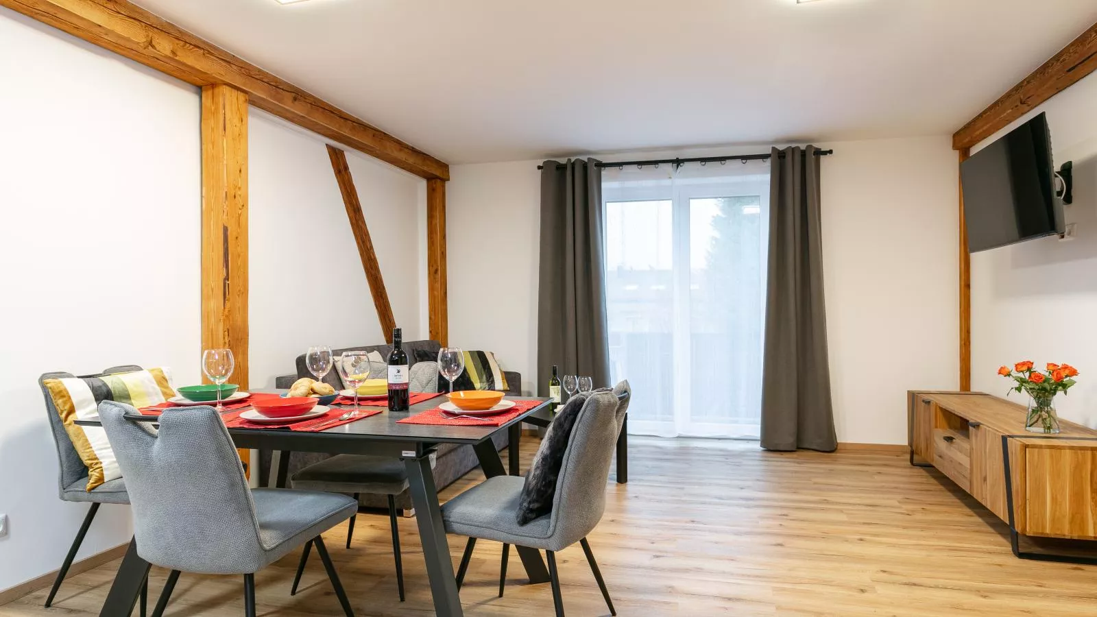 Tennerhof Apartments Top 1 2 3-Eetkamer