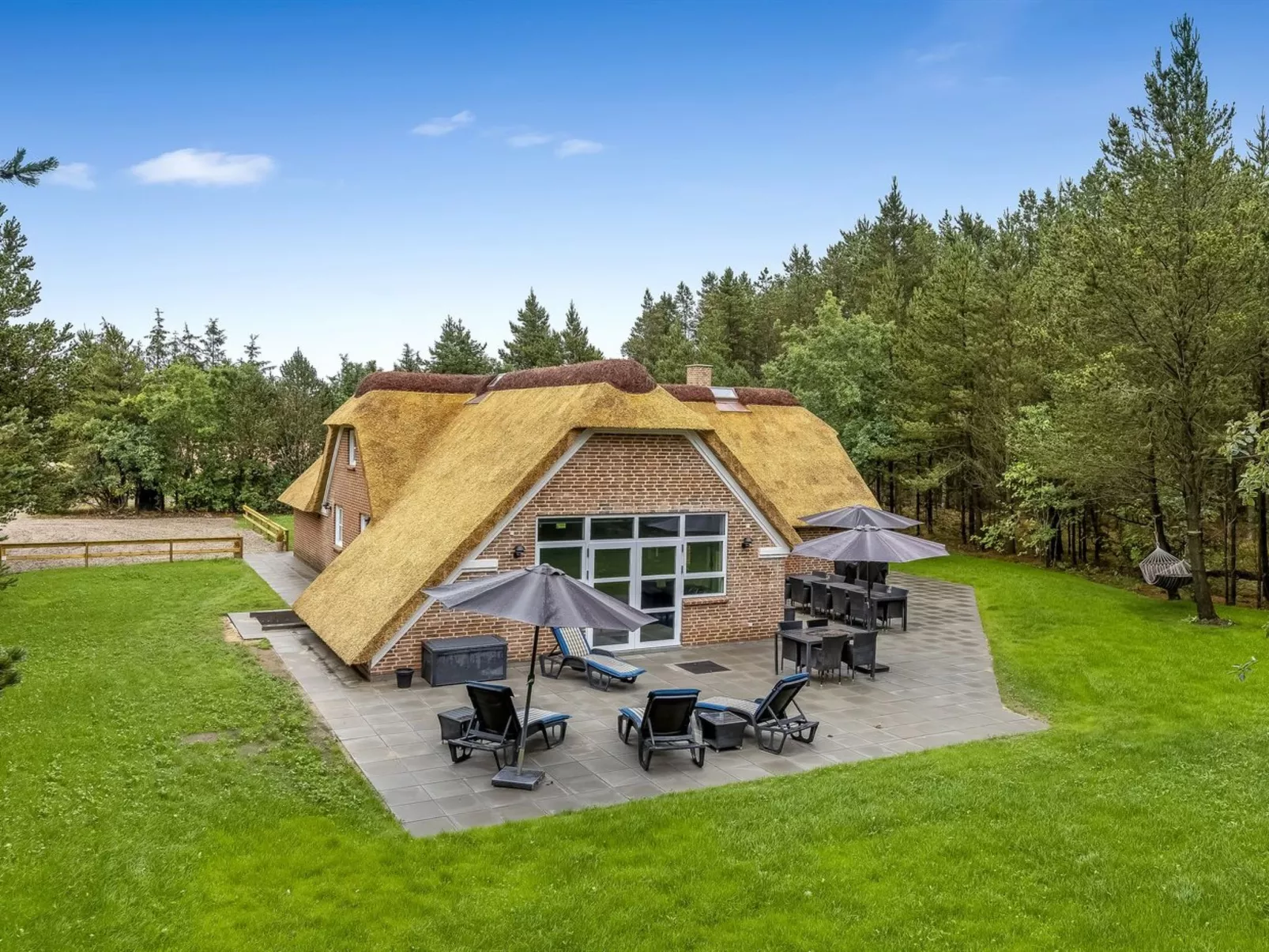 "Aivars" -  from the sea-Buiten