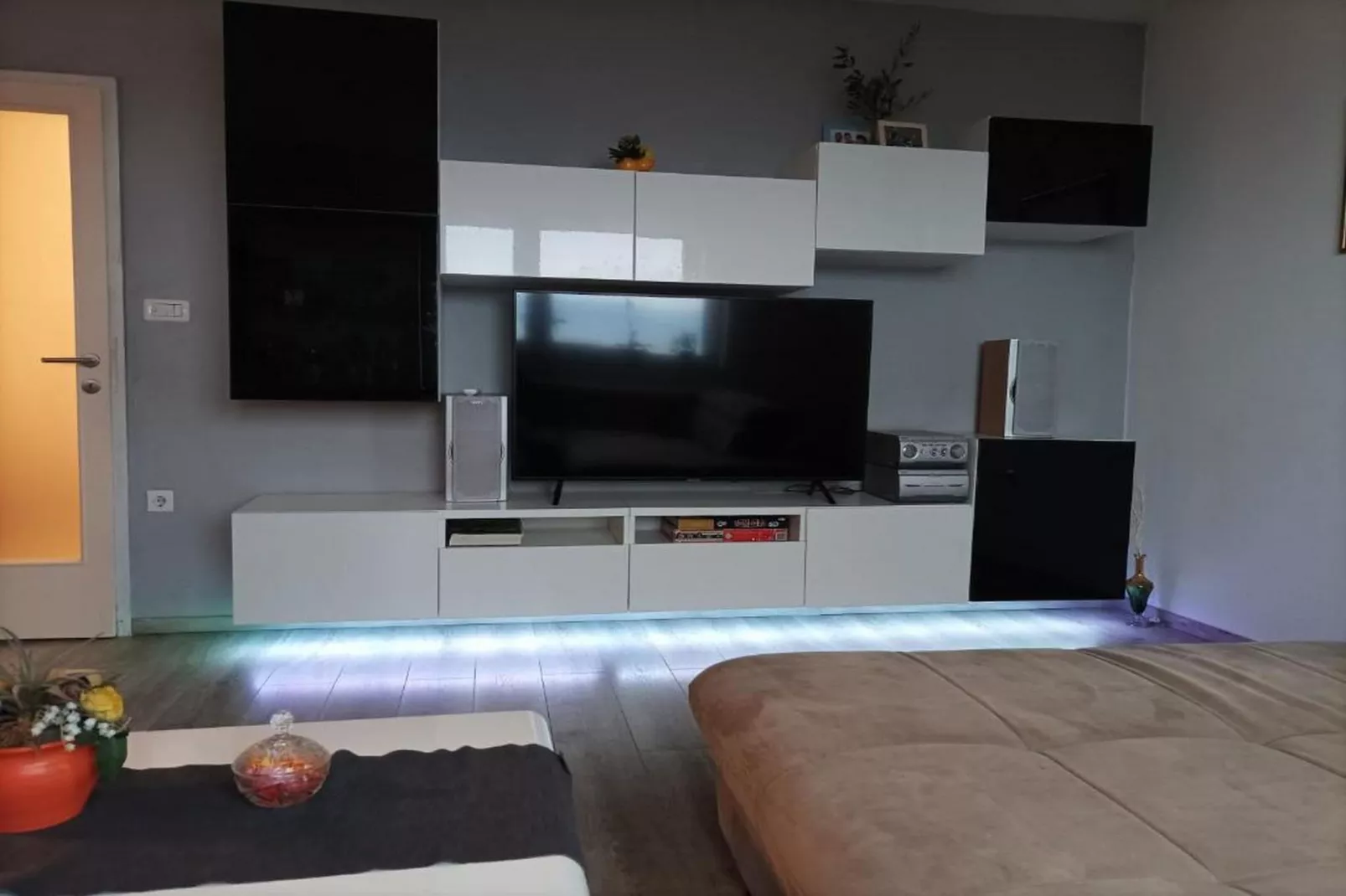 Aqua Maris Lovran - Two Bedroom Apartment with Balcony and Sea view