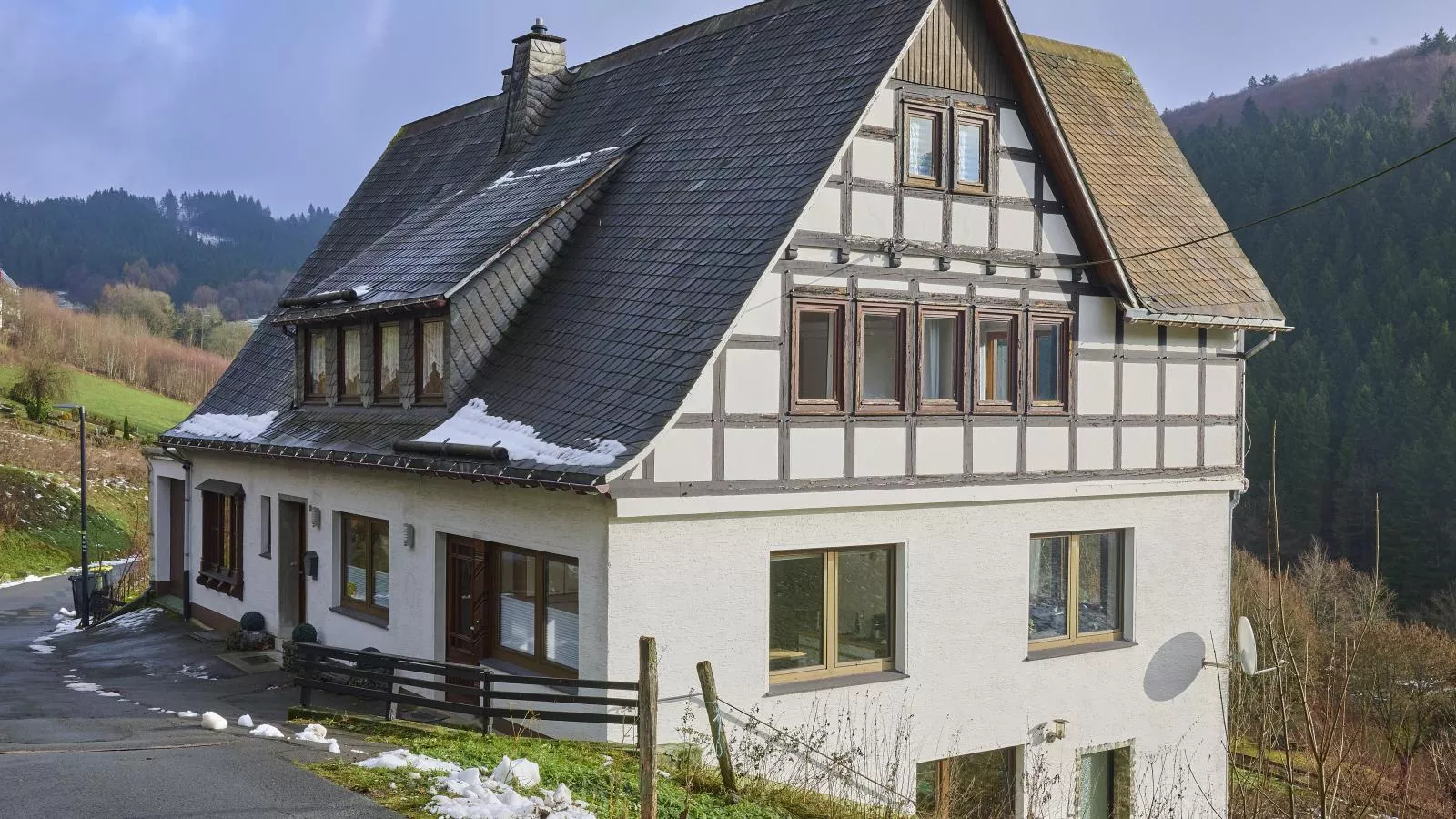 Kurhaus am Nordenau-Exterieur winter