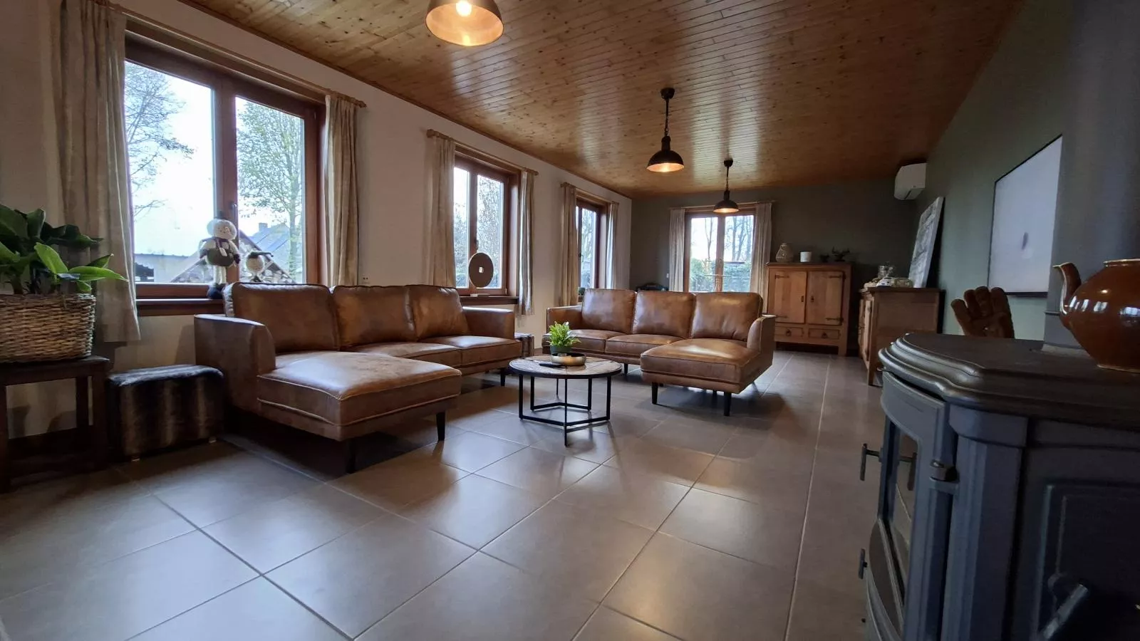 Villa ZweveZalig-Woonkamer