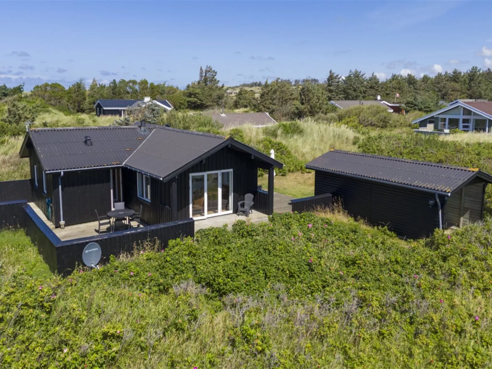 "Efra" - 400m from the sea-Buiten