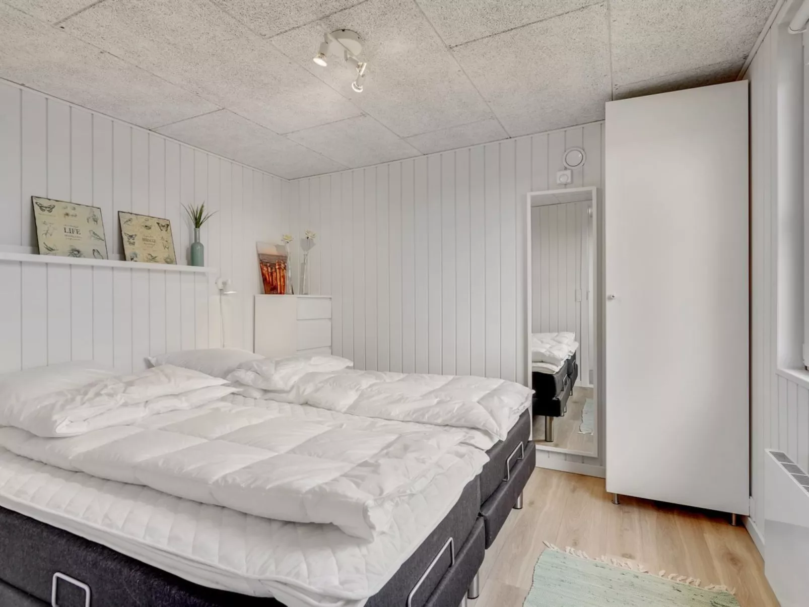 "Helmina" - 125m from the sea-Binnen