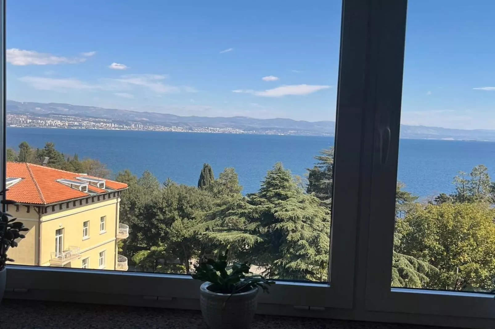 Aqua Maris Lovran - Two Bedroom Apartment with Balcony and Sea view-Uitzicht