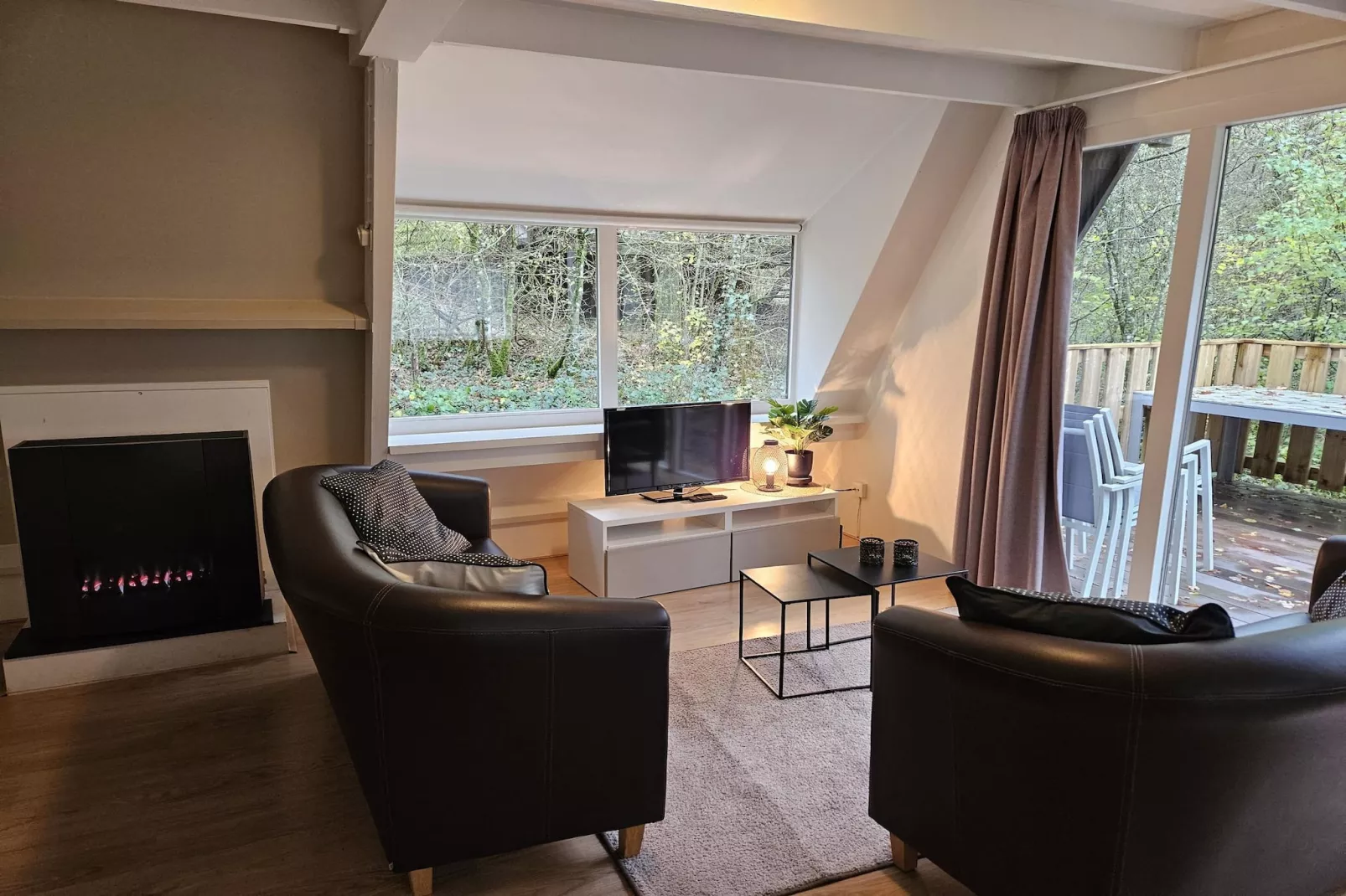 Chalet no 4-Woonkamer