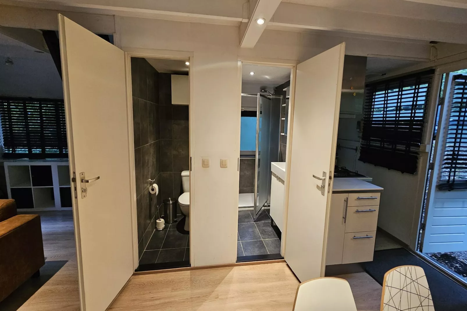 Chalet no 60-Badkamer