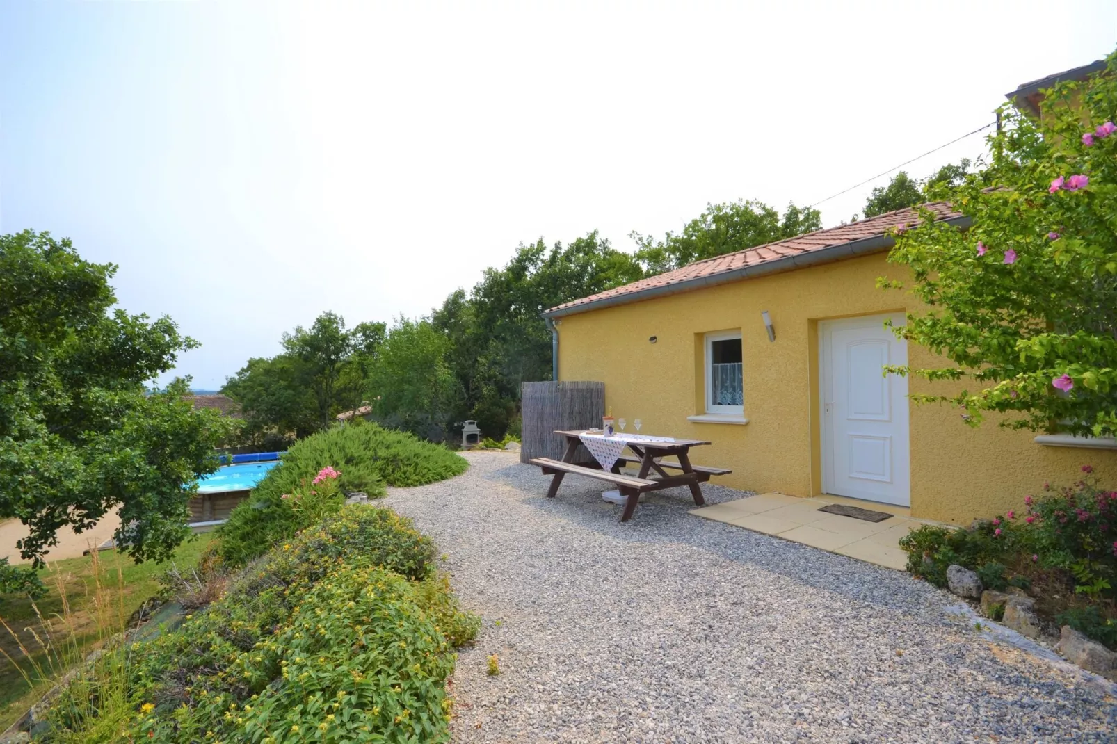 Appartement 6 personnes  Les Salamandres-Buitenkant zomer