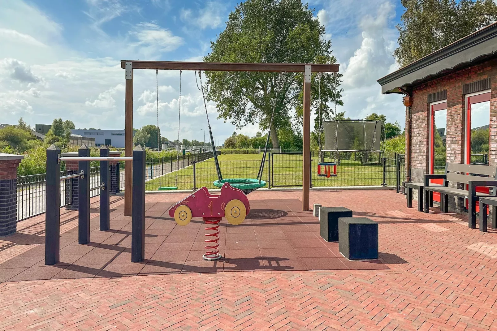 Oane's Huske en it Simmerhuske-Faciliteiten