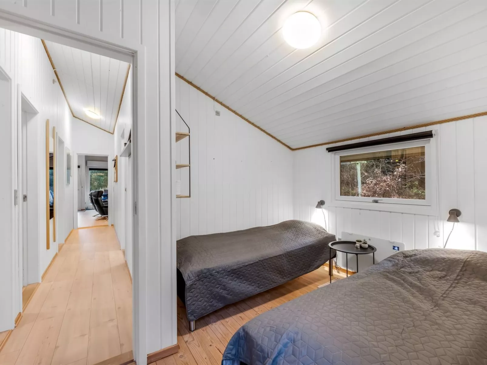 "Veera" -  from the sea-Binnen