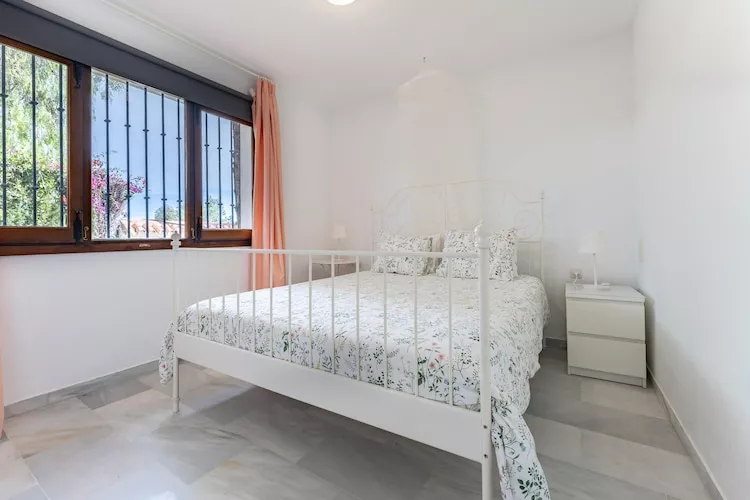 CT 286 - Faro's Marbella Apartment - Monte Paraiso-Slaapkamer