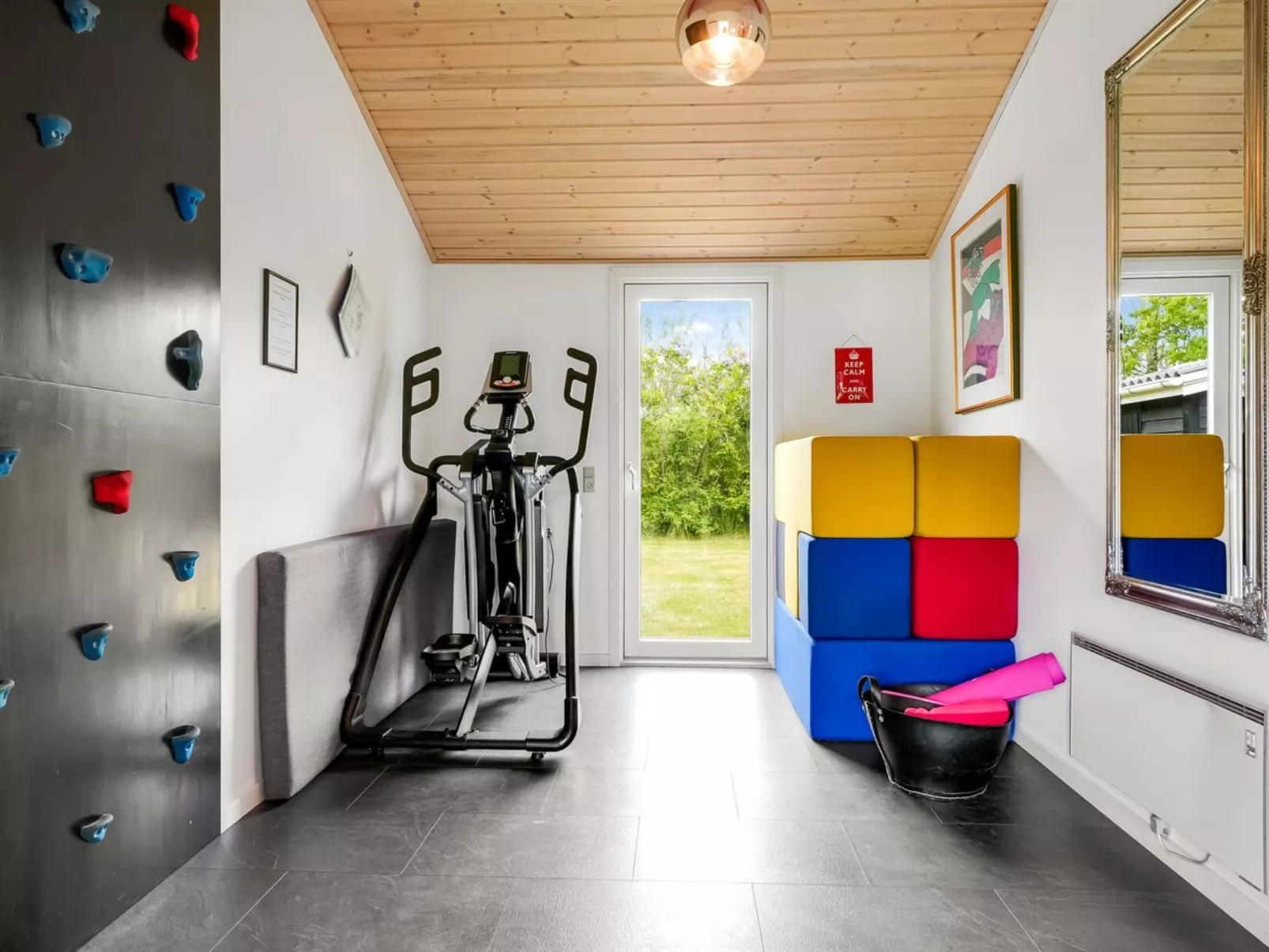 "Ensio" - 1.2km from the sea-Binnen